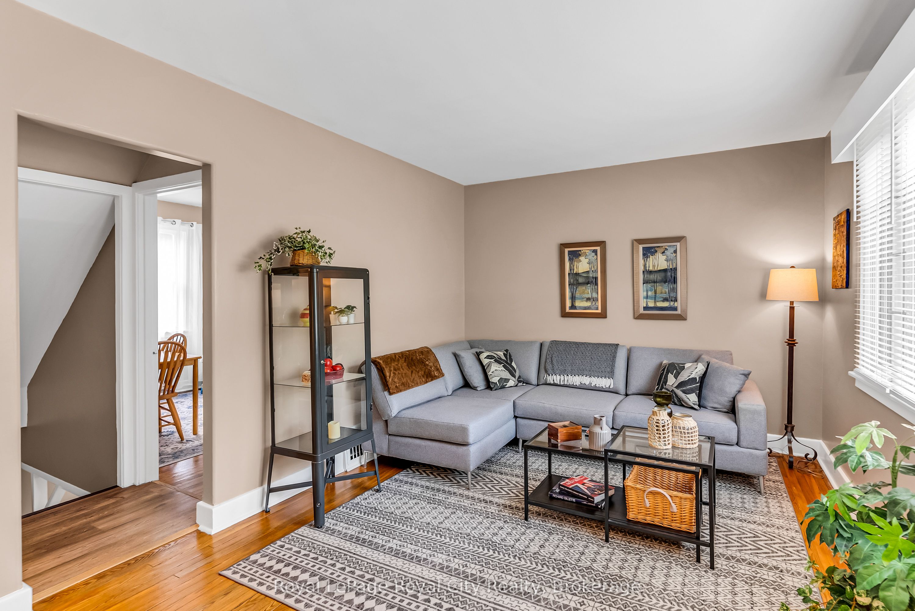 56 Winston Crescent, Guelph, ON N1E 2K2 photo 3