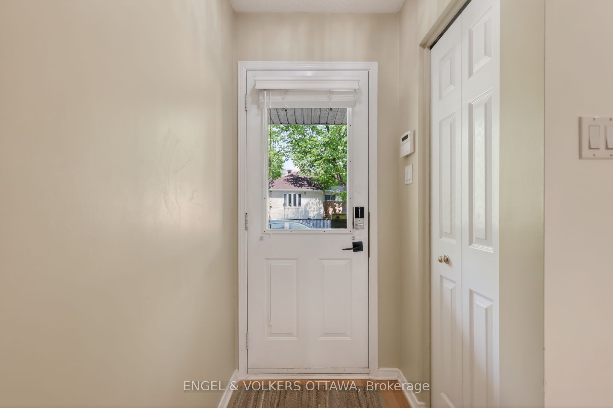 90B Templeton Street, Lower Town - Sandy Hill, ON K1N 6X3 photo 2