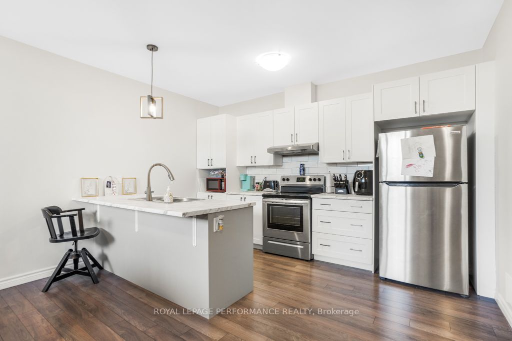 4 Maxime Court B, Clarence-Rockland, ON K0A 2A0 photo 2