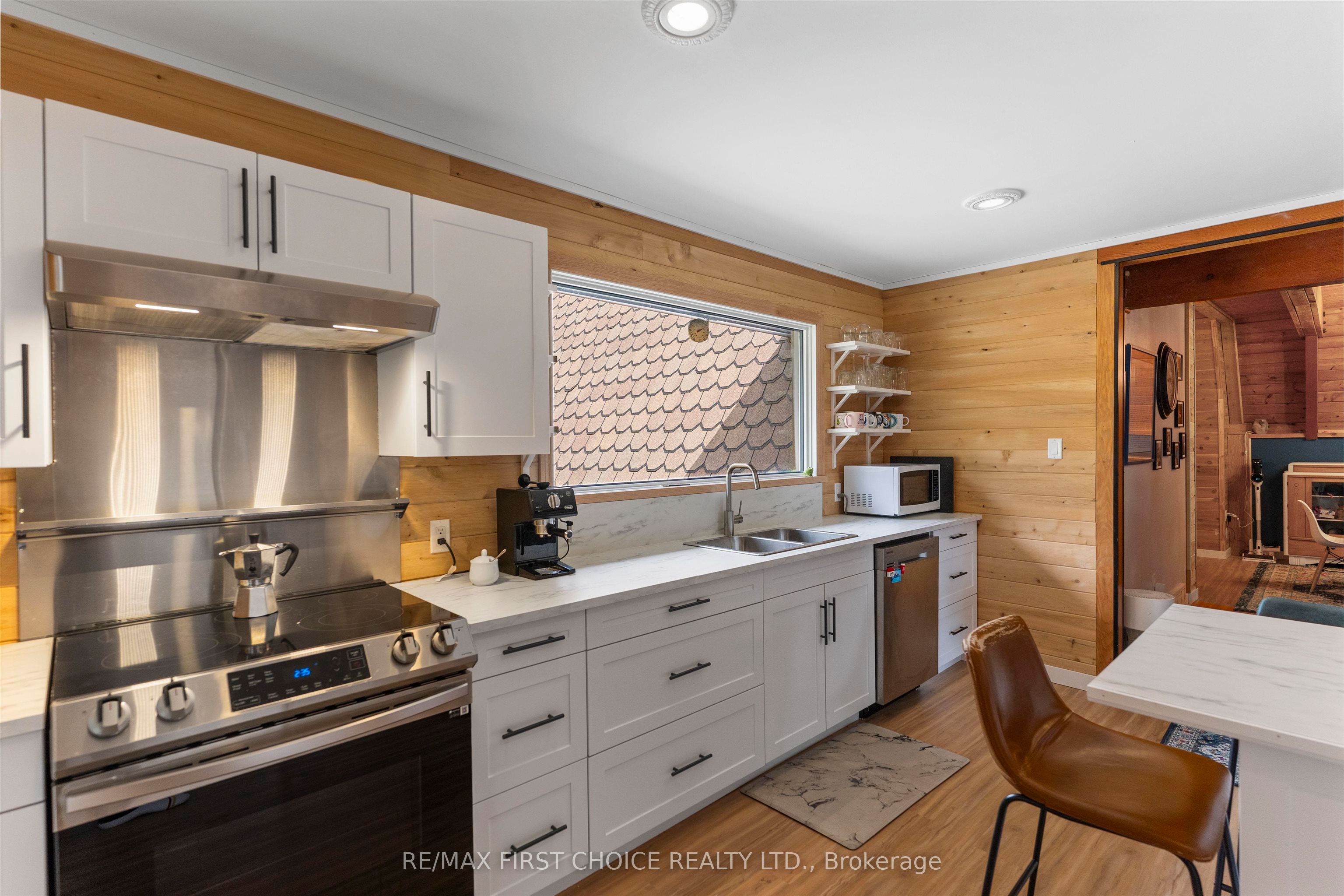 1950 Lakeshore Drive, Shuniah, ON P7A 0L3 photo 4
