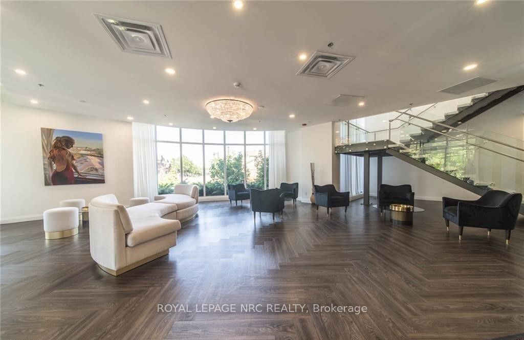 7711 Green Vista Gate 522, Niagara Falls, ON L2H 1R1 photo 4