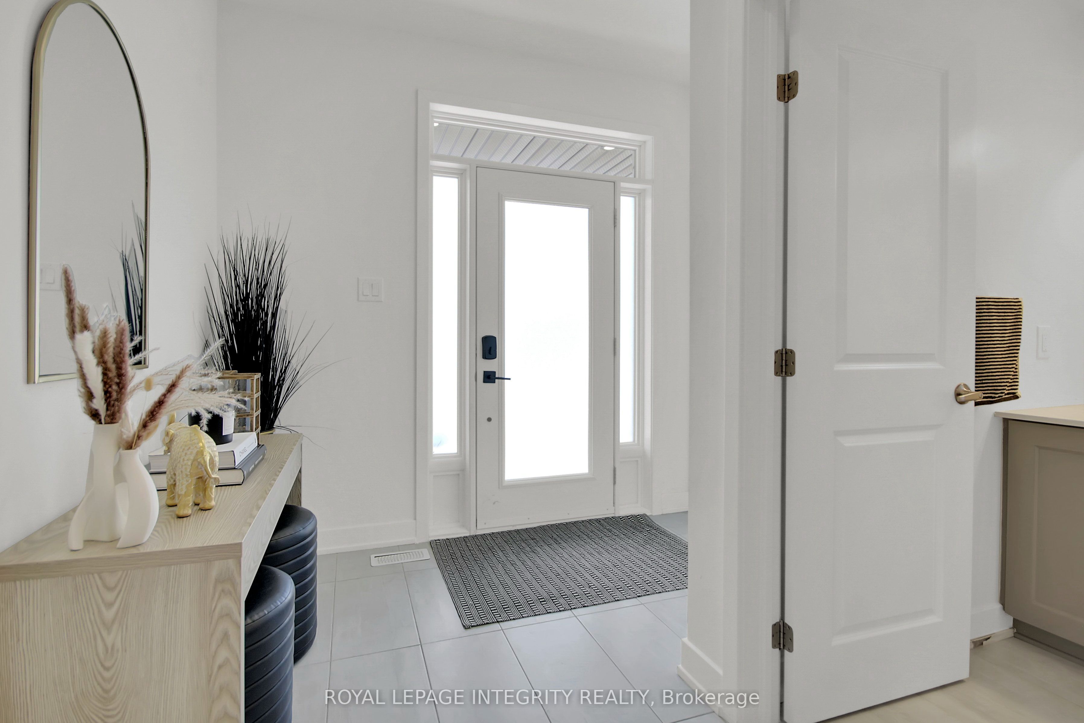 201 Reisling Way, Leitrim, ON K1T 0X1 photo 2