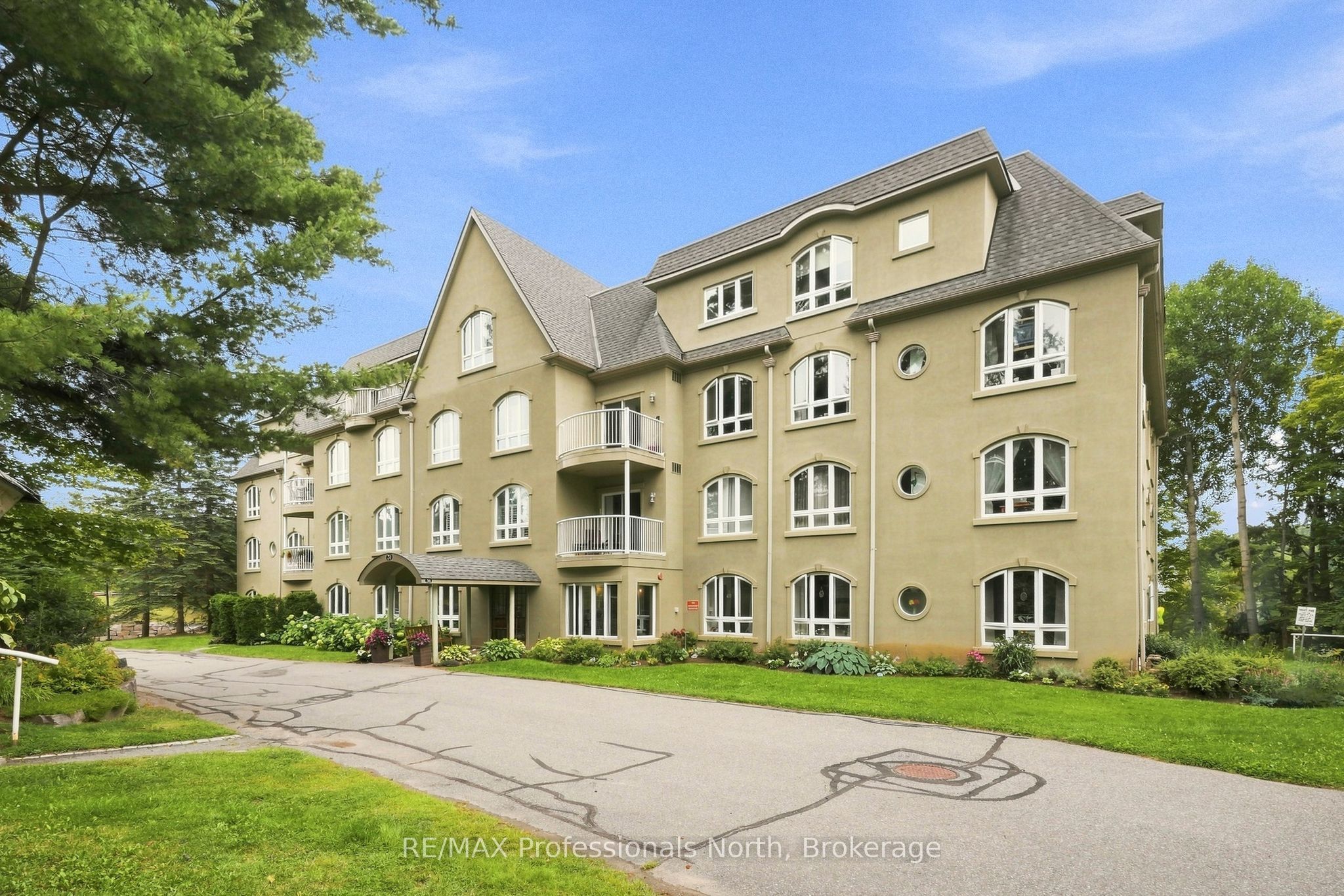 31 Dairy Lane 306, Huntsville, ON P1H 2L7 photo 4