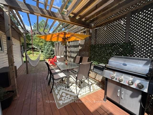 120 Minto Cres, Kenora, ON P9N 3K2 photo 4