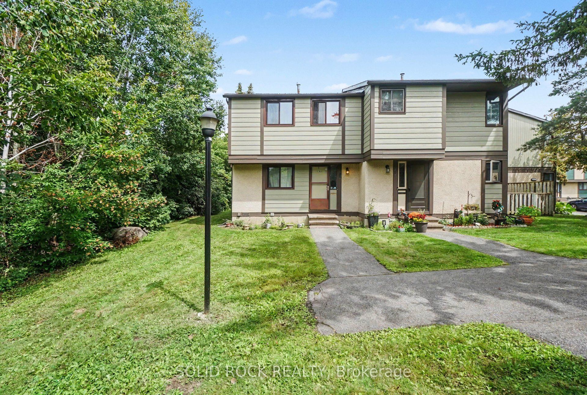 1735 Meadowbrook Road 71, Cyrville - Carson Grove - Pineview, ON K1B 4W6