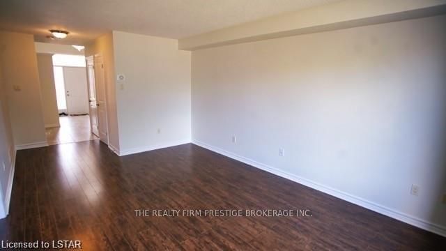 926 GRENFELL Drive, London North, ON N5X 4R8 photo 4
