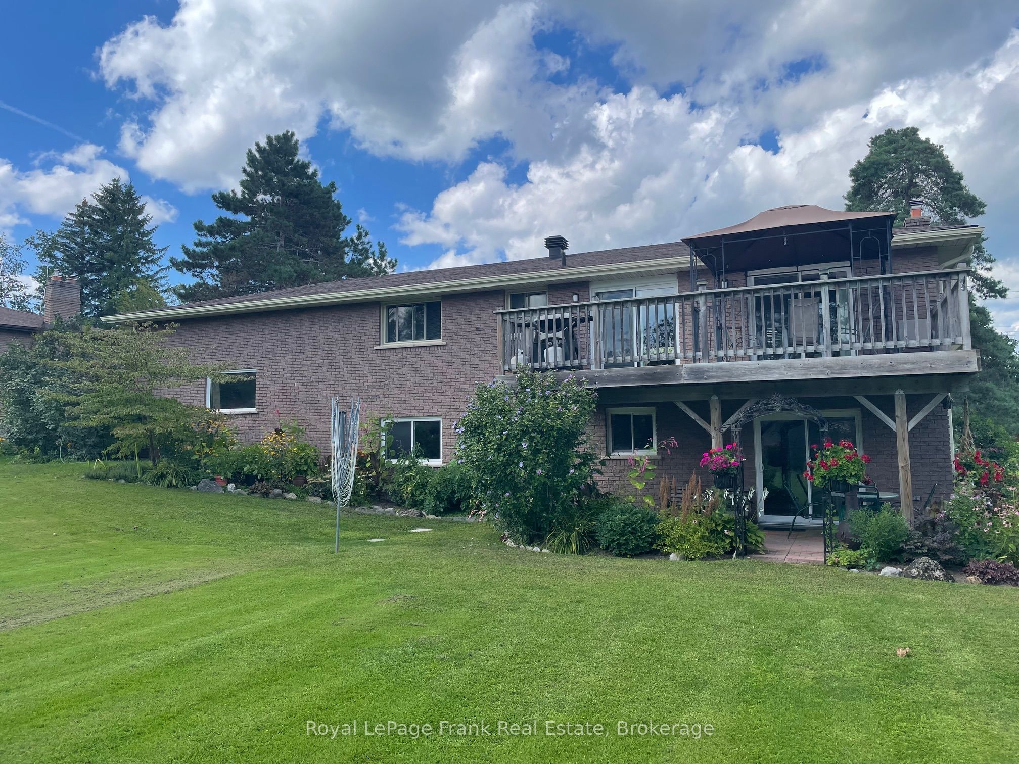 378 Old Surrey Lane, Kawartha Lakes, ON K0M 1A0 photo 5