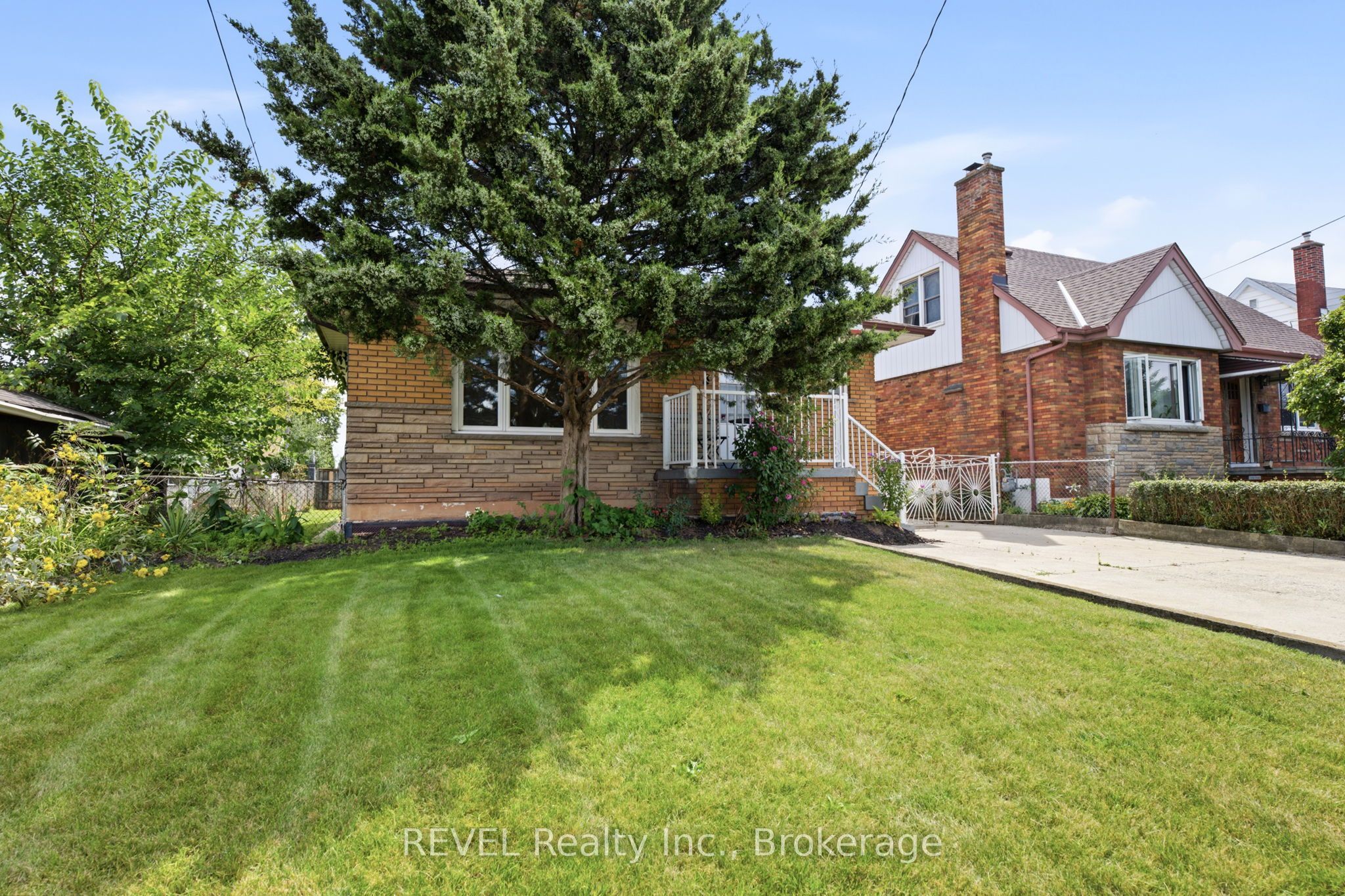 330 Waverly Street, Hamilton, ON L8H 6P9 photo 2