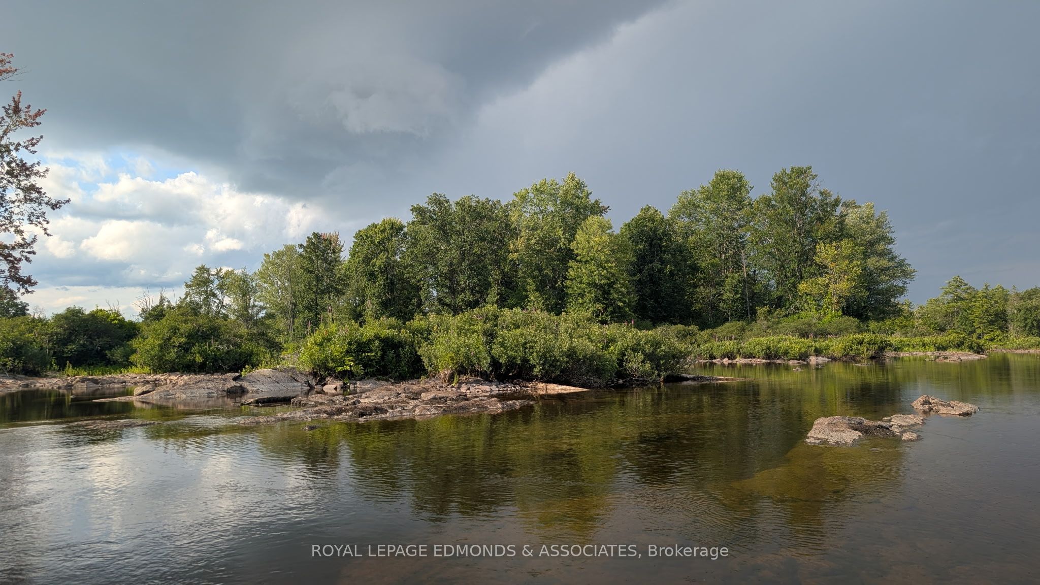 1 Morris Island, Laurentian Valley, ON K8A 6W2 photo 5