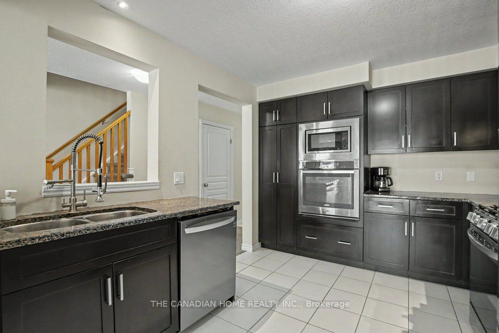 46 Jeffrey Drive, Guelph, ON N1E 0M4