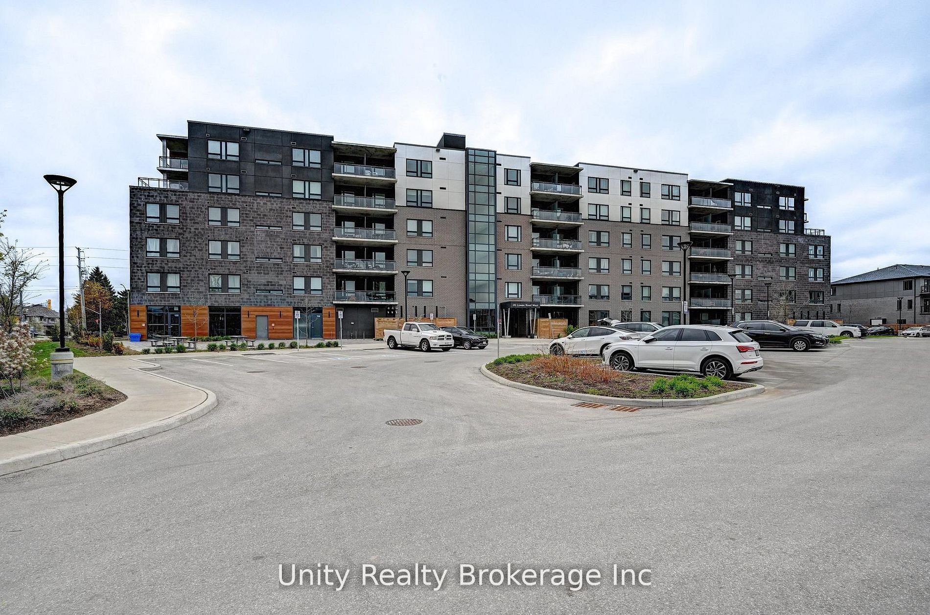 26 Lowes Street, Guelph, ON N1G 0H4