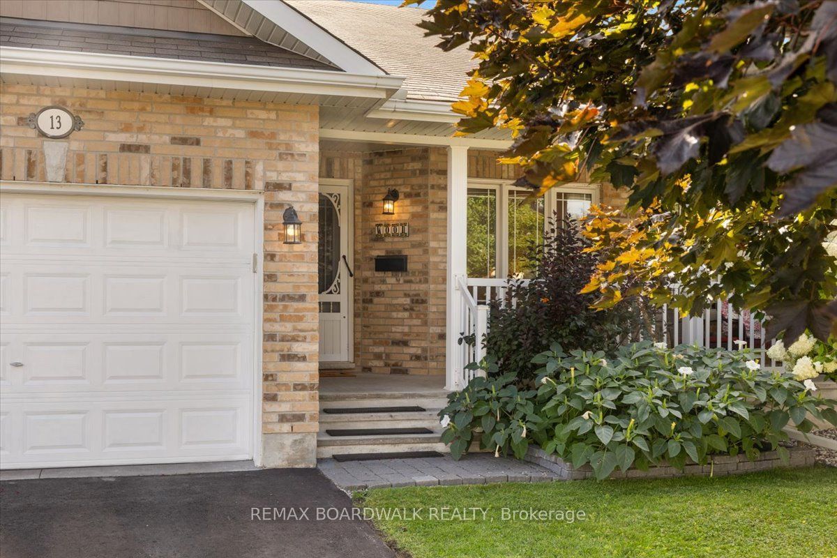13 Allan Bond Court, Arnprior, ON K7S 0C5 photo 2