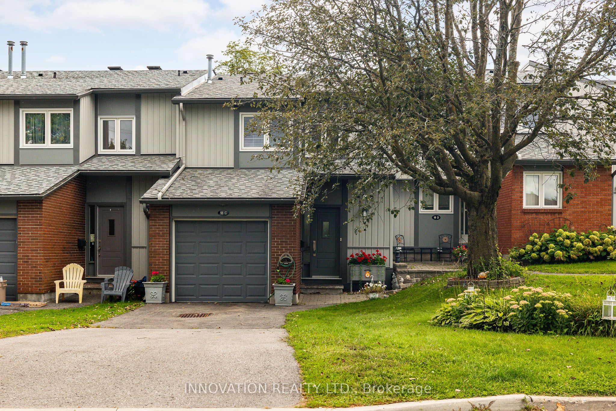 18 Benlea Drive C, Tanglewood - Grenfell Glen - Pineglen, ON K2G 4A8