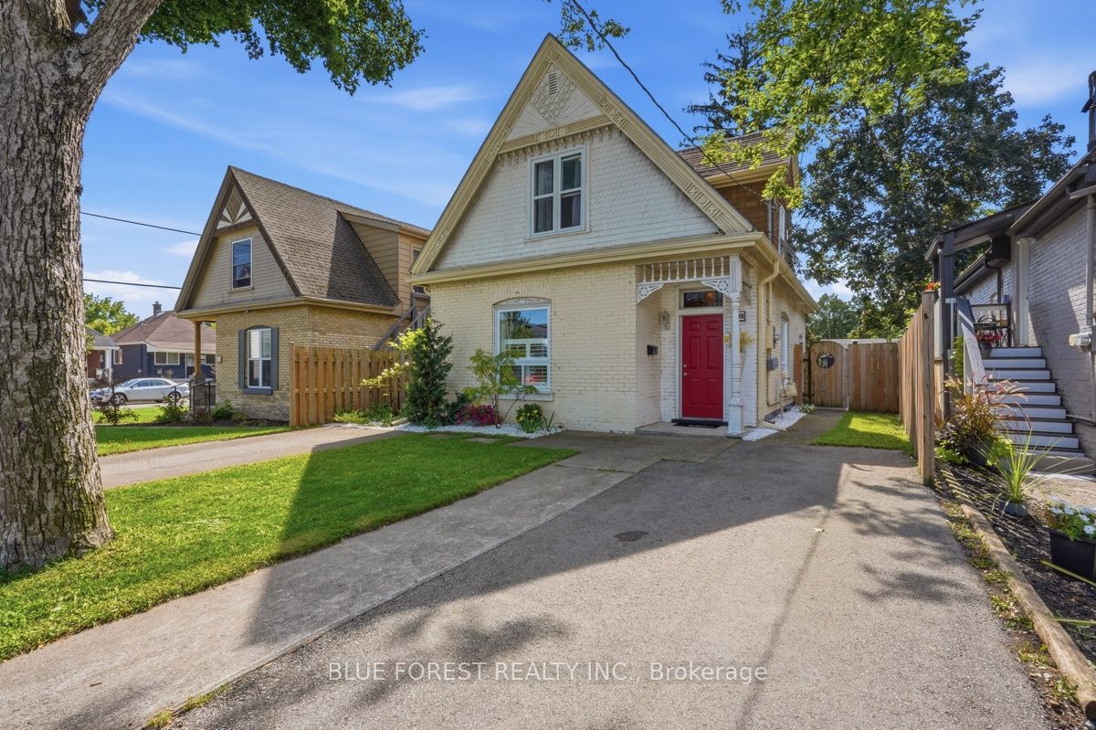 3 Marmora Street, London East, ON N5Z 1Z4