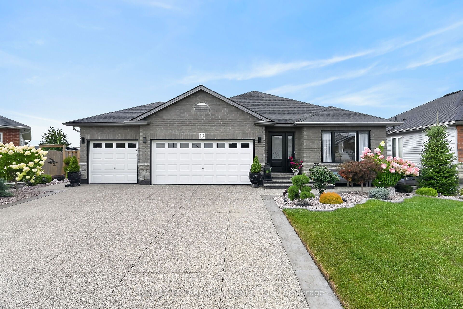 18 LINDA Crescent, Haldimand, ON N0A 1H0 photo 2