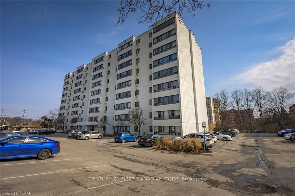 135 Baseline Road W 402, London South, ON N6J 4W4