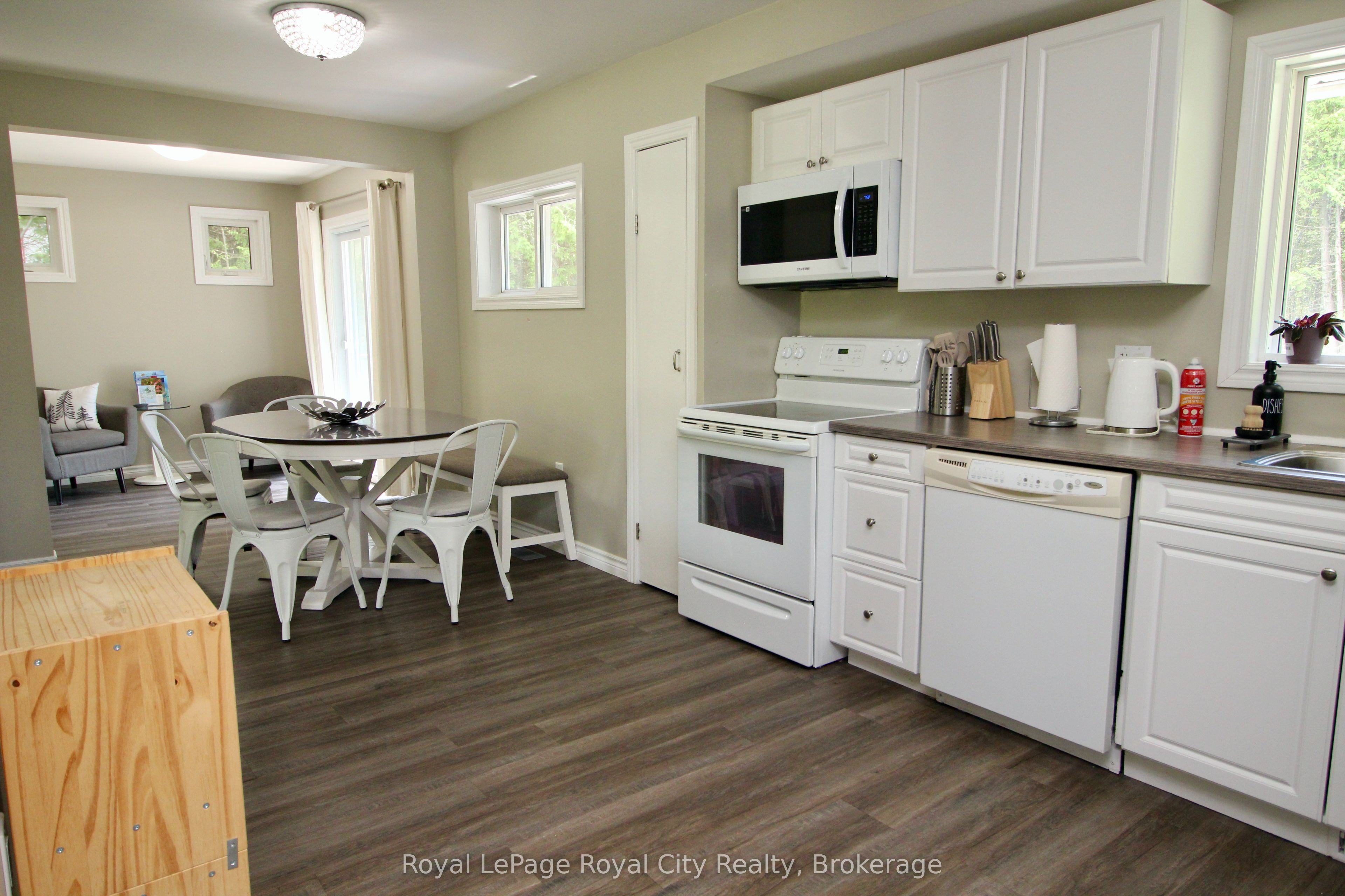 7221 6 Highway, Northern Bruce Peninsula, ON N0H 2R0 photo 5
