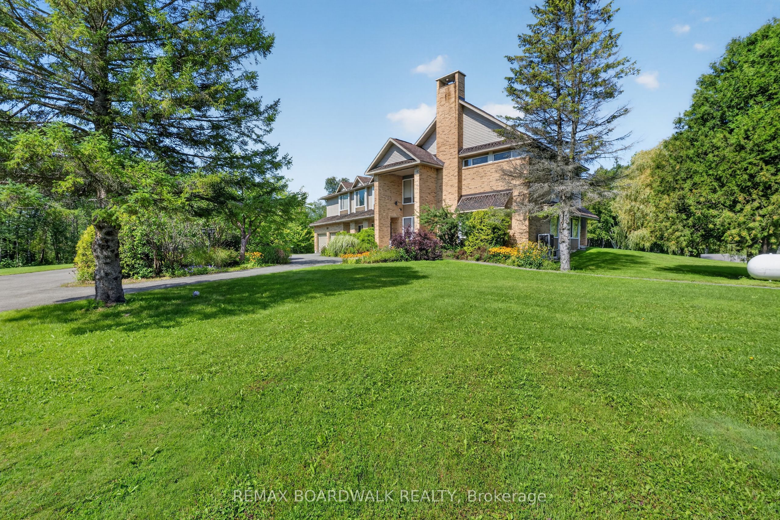 2437 Devine Road, Orleans - Cumberland and Area, ON K0A 3H0