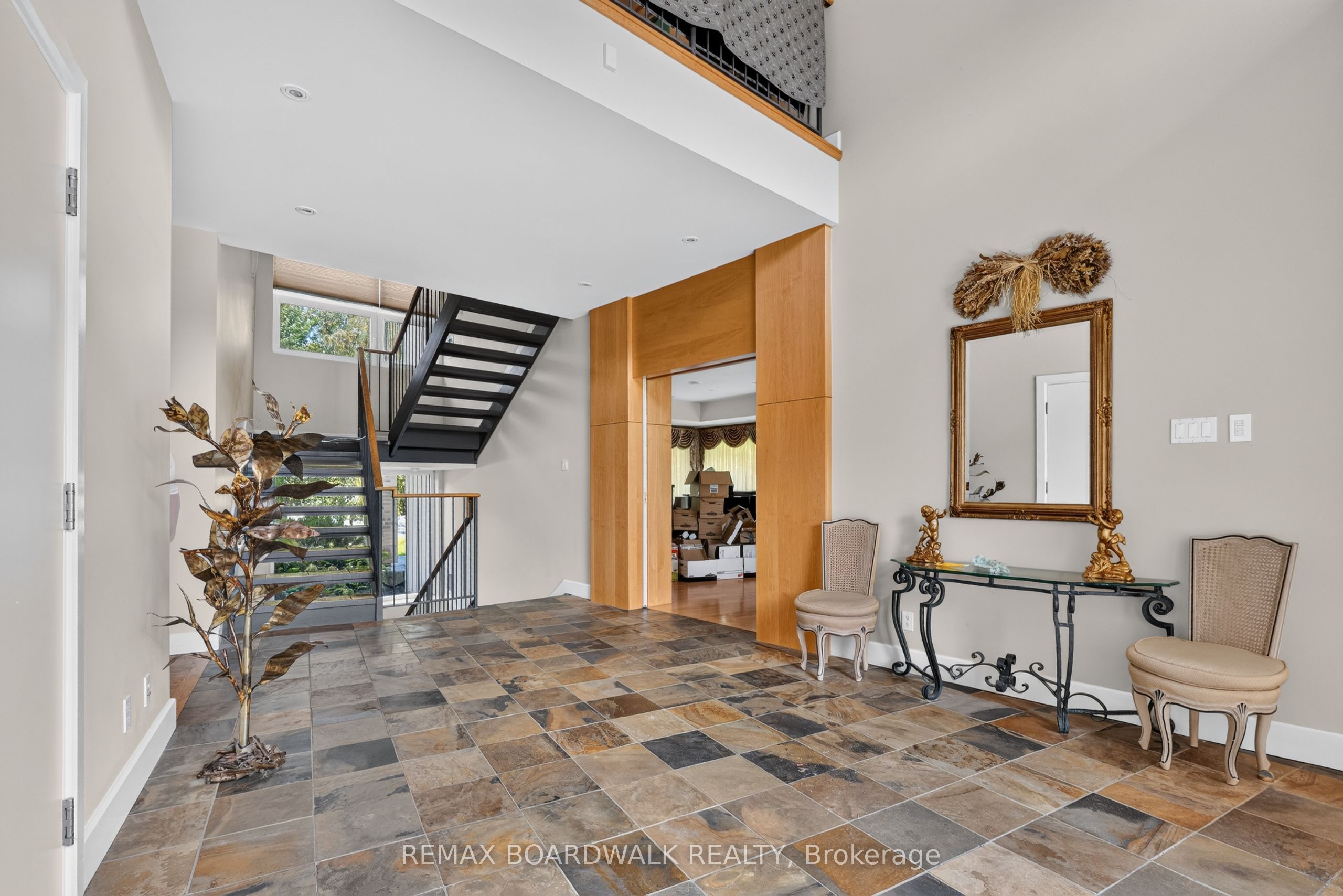 2437 Devine Road, Orleans - Cumberland and Area, ON K0A 3H0 photo 3
