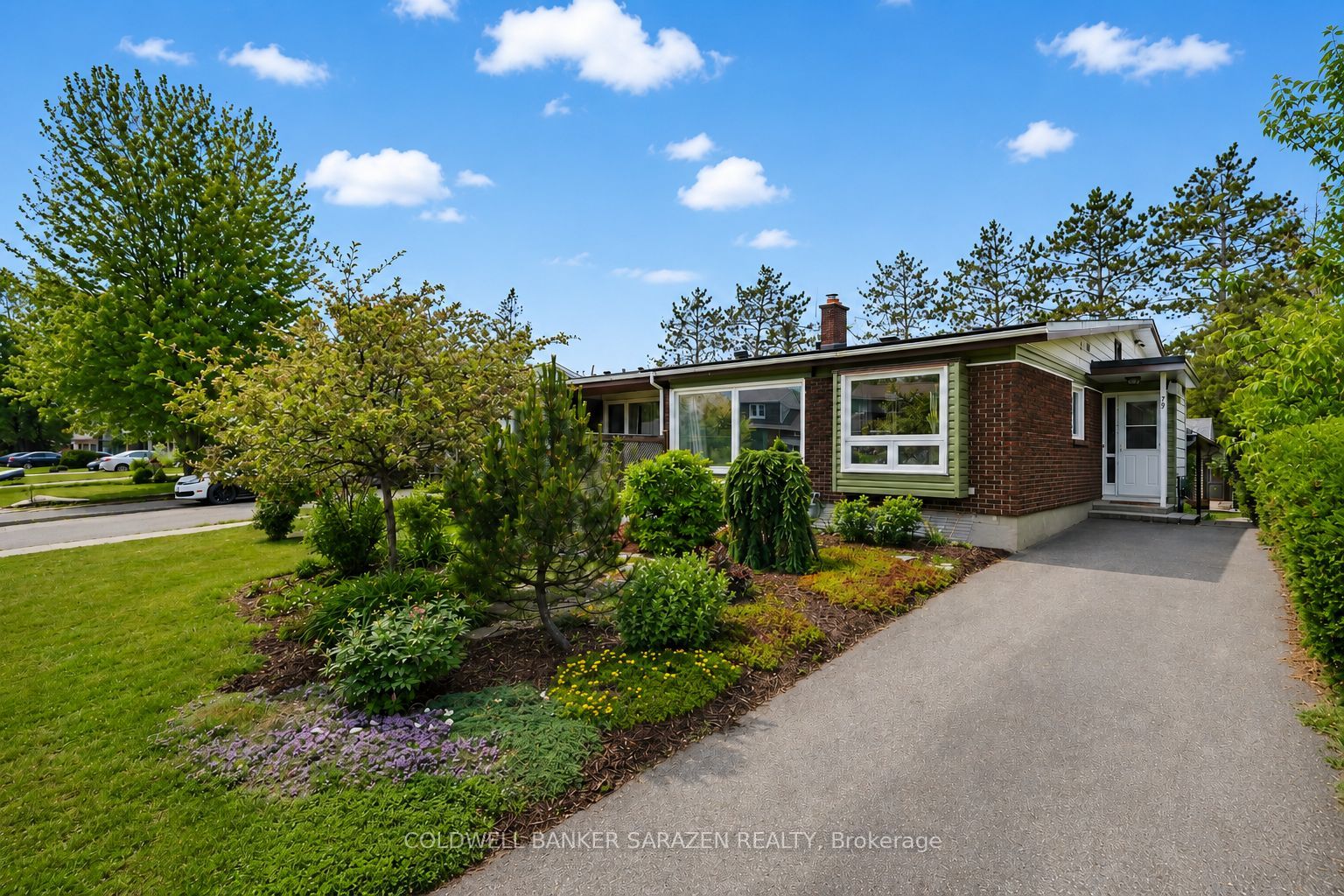 79 Woodfield Drive, Tanglewood - Grenfell Glen - Pineglen, ON K2G 0A1 photo 2