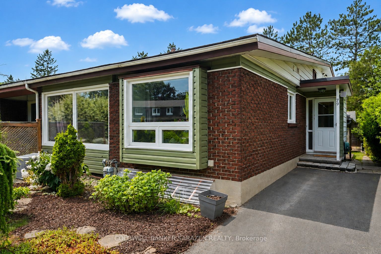 79 Woodfield Drive, Tanglewood - Grenfell Glen - Pineglen, ON K2G 0A1 photo 3