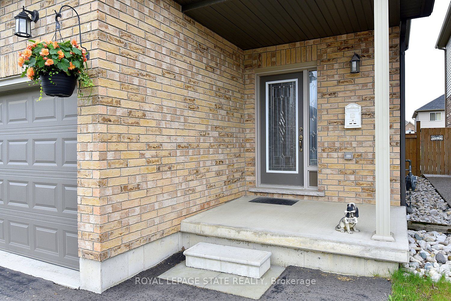 111 Festival Way, Hamilton, ON L0R 1C0 photo 2