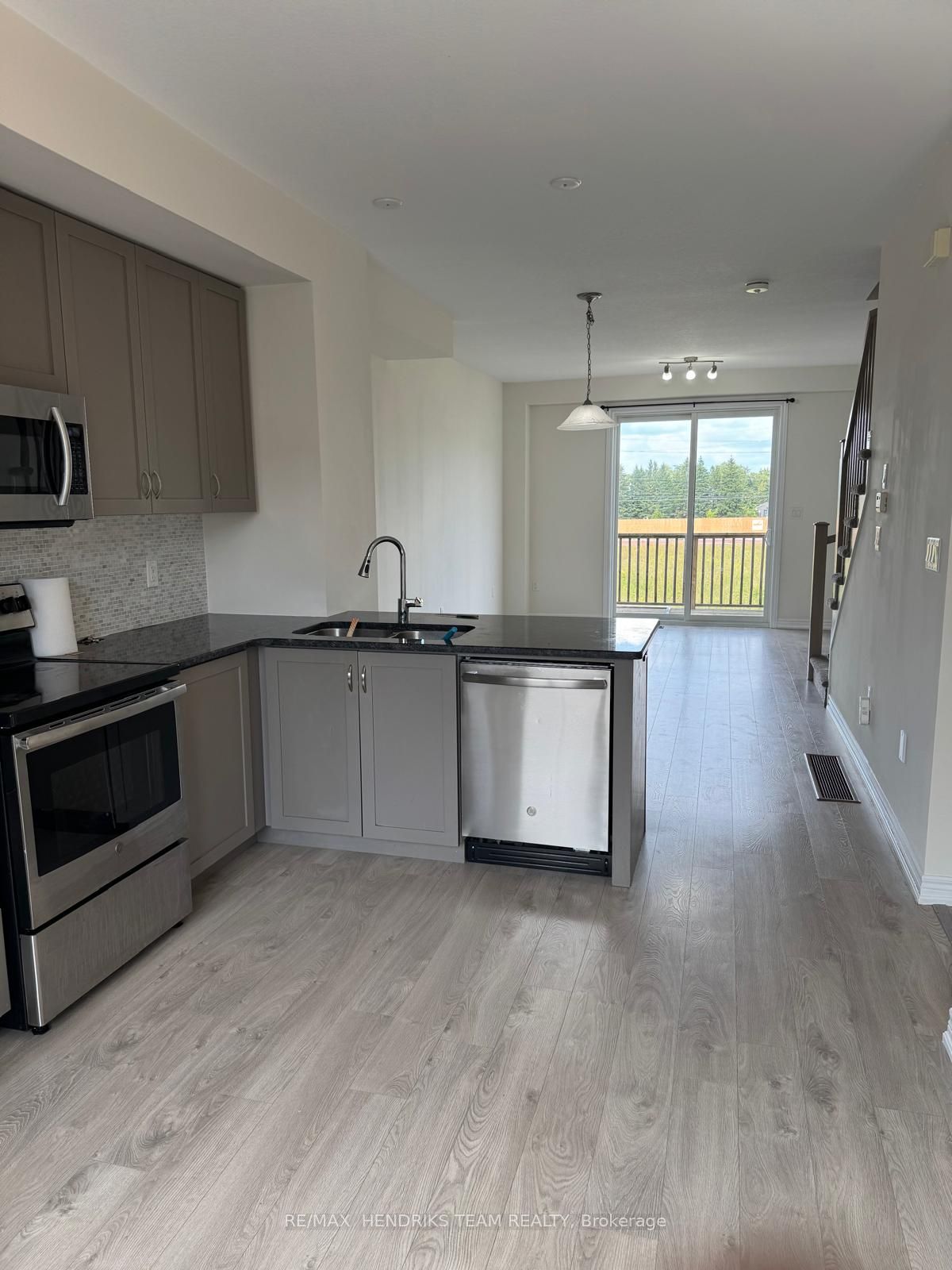 1890 Rymal Road E 90, Hamilton, ON L0R 1P0 photo 4