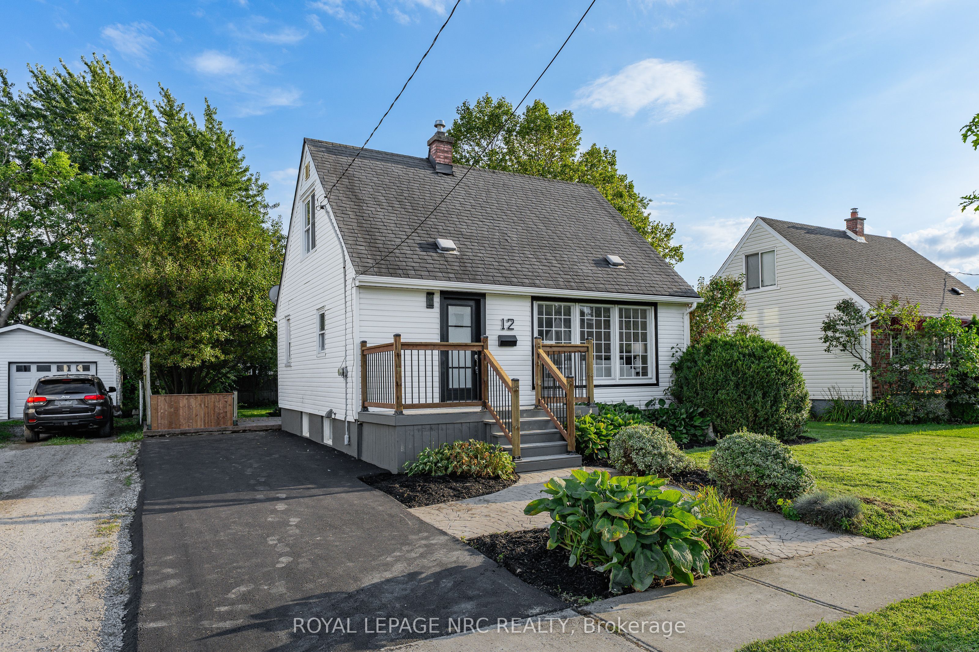12 Admiral Road, St. Catharines, ON L2P 1G5 photo 3