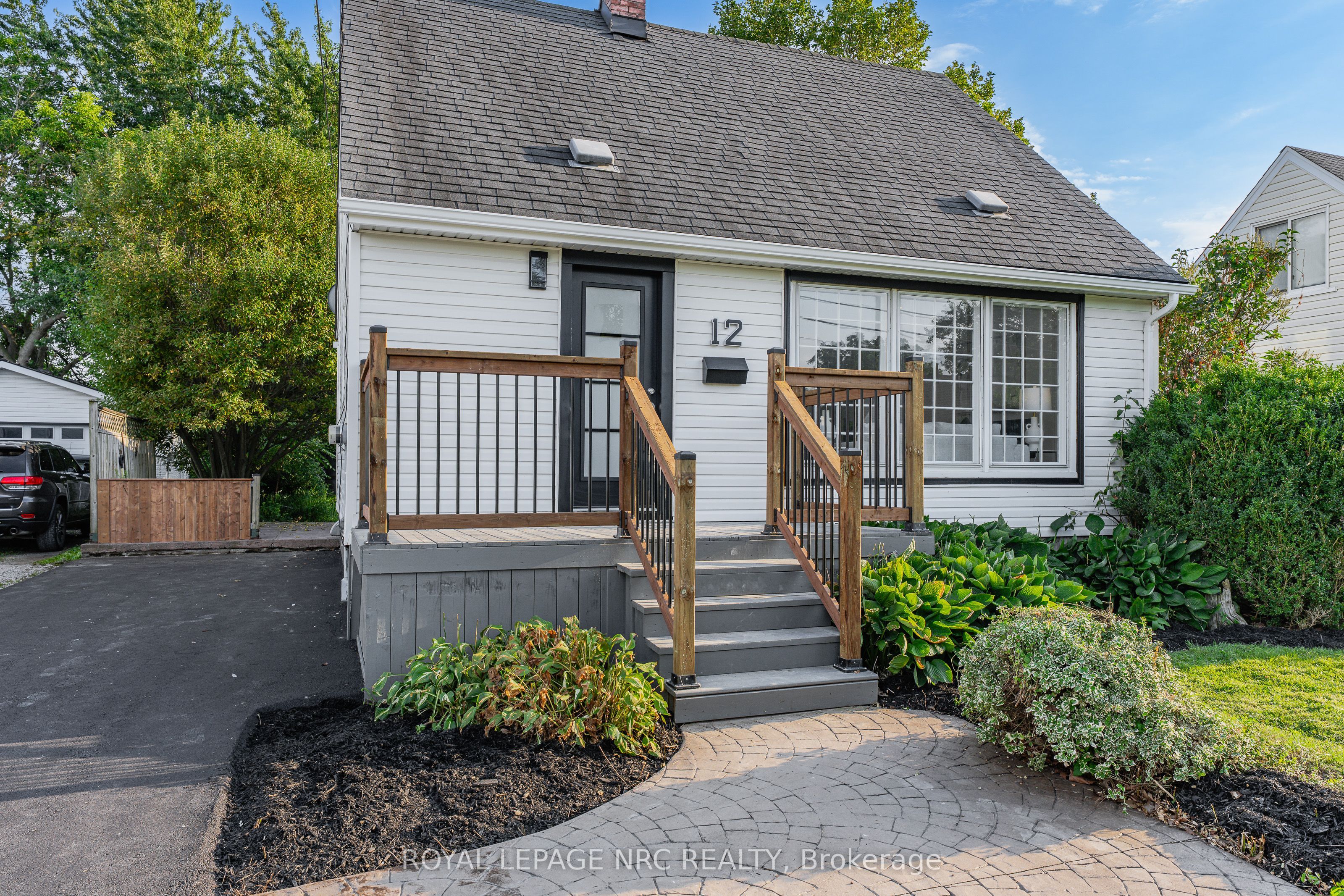 12 Admiral Road, St. Catharines, ON L2P 1G5 photo 5