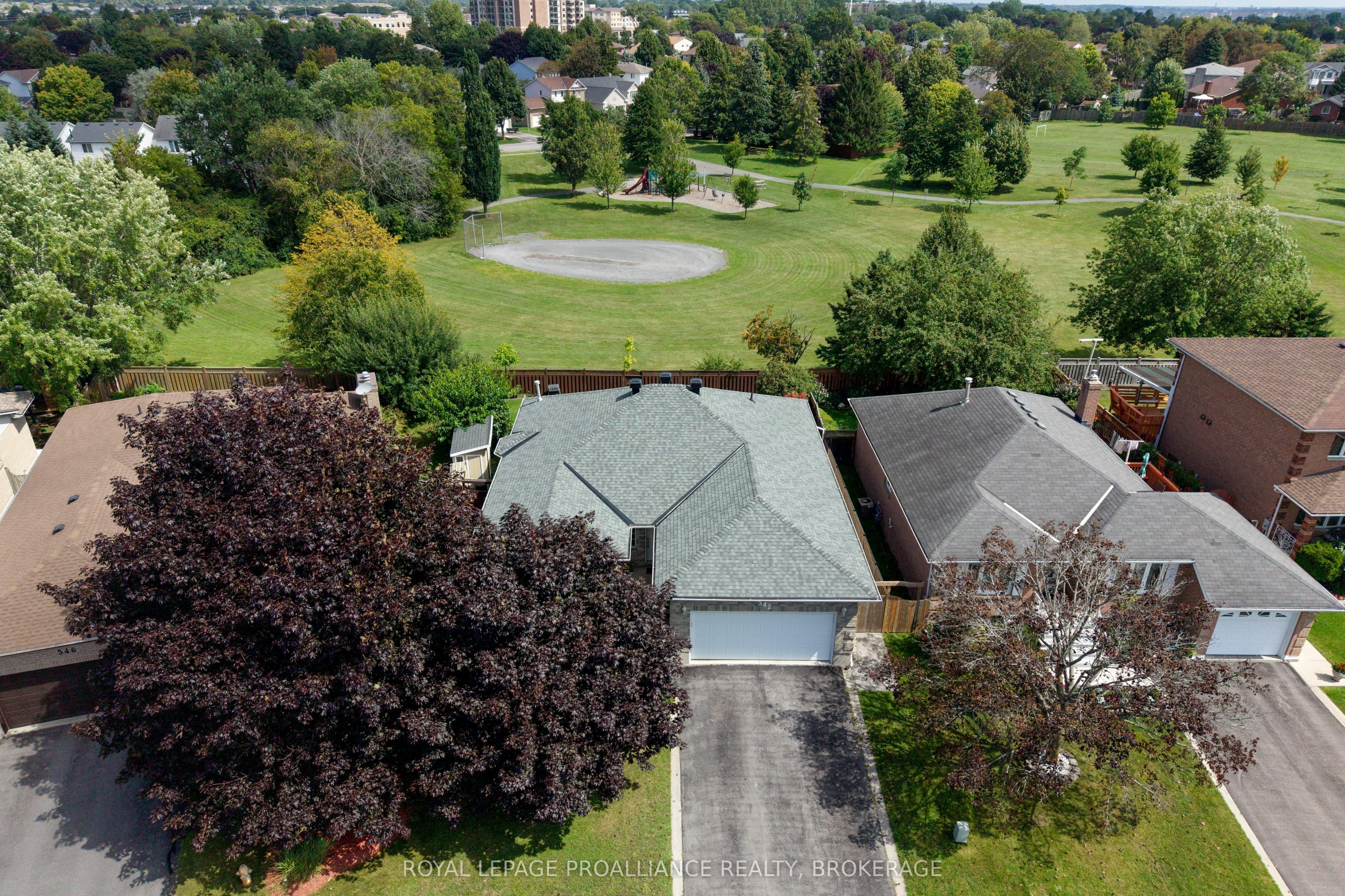 542 Davis Drive, Kingston, ON K7M 8J6 photo 2