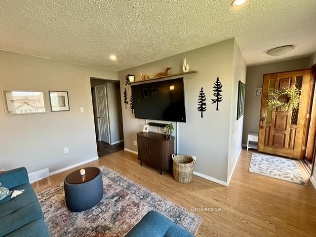 93 Windemer Avenue N, Thunder Bay, ON P7A 6B3 photo 5