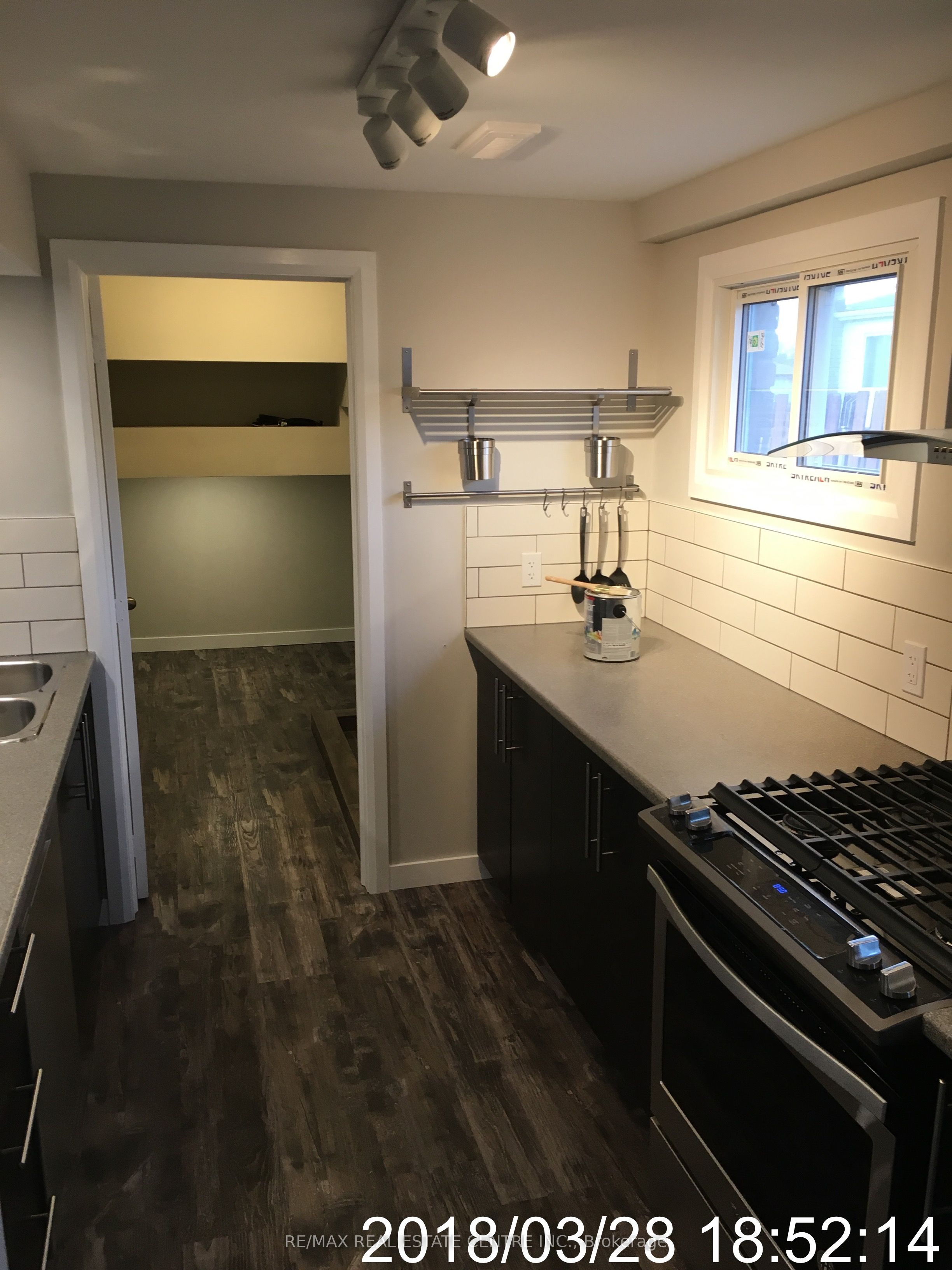 681 Upper Wentworth Street 2, Hamilton, ON L9A 4V6 photo 4