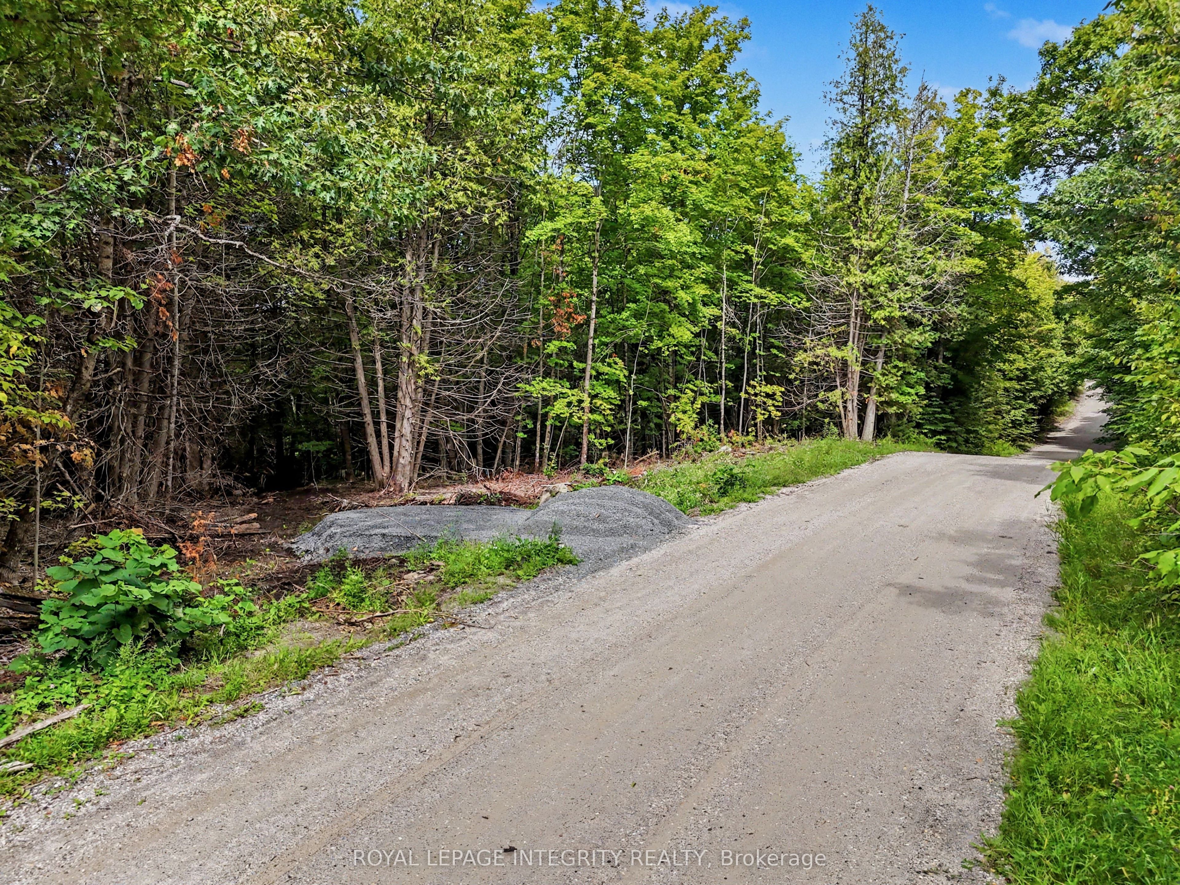 326 Wardens Road, Lanark Highlands, ON K0A 1P0 photo 2