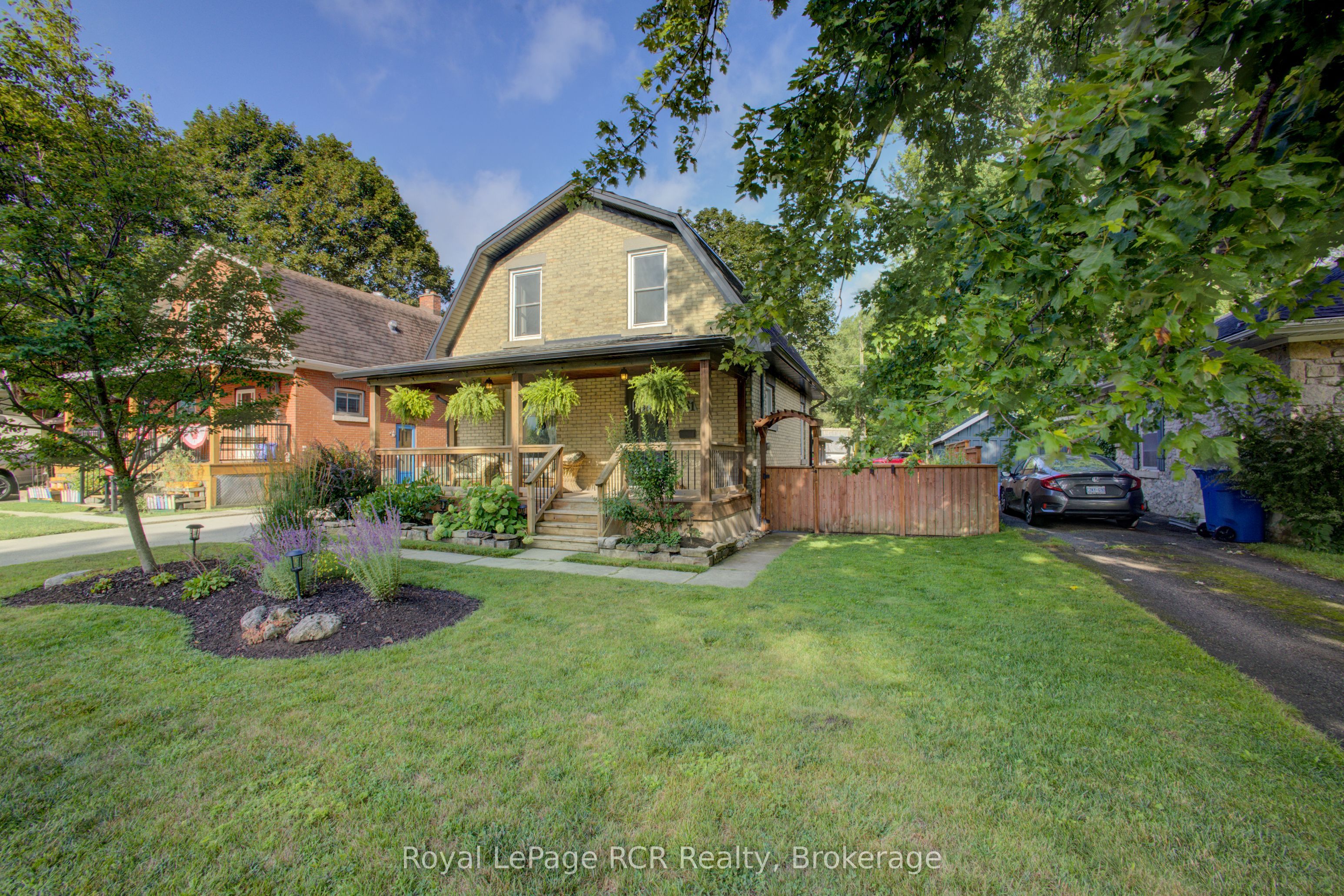 581 St Andrew Street W, Centre Wellington, ON N1M 1P4 photo 2