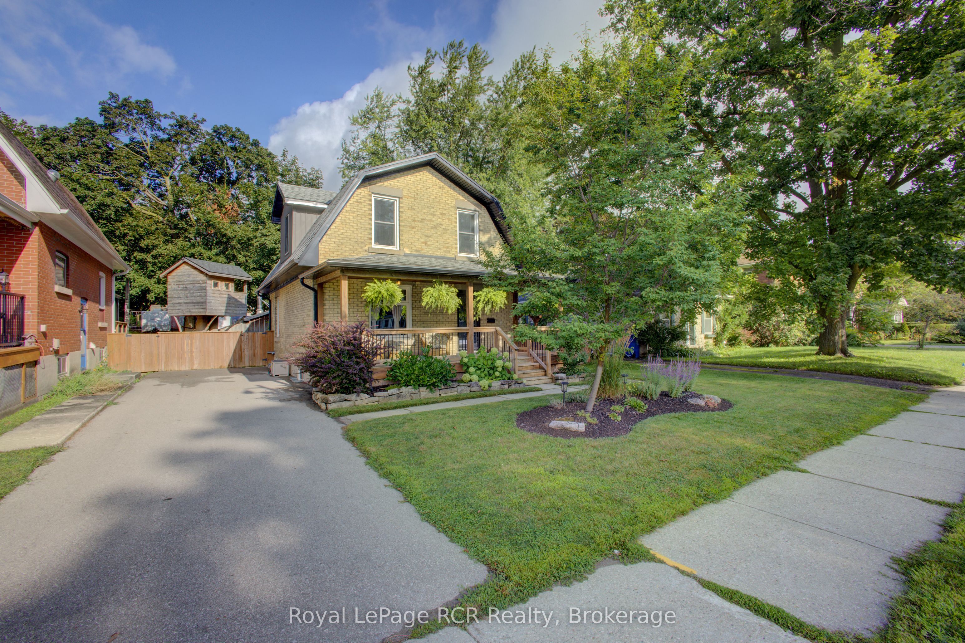 581 St Andrew Street W, Centre Wellington, ON N1M 1P4 photo 3