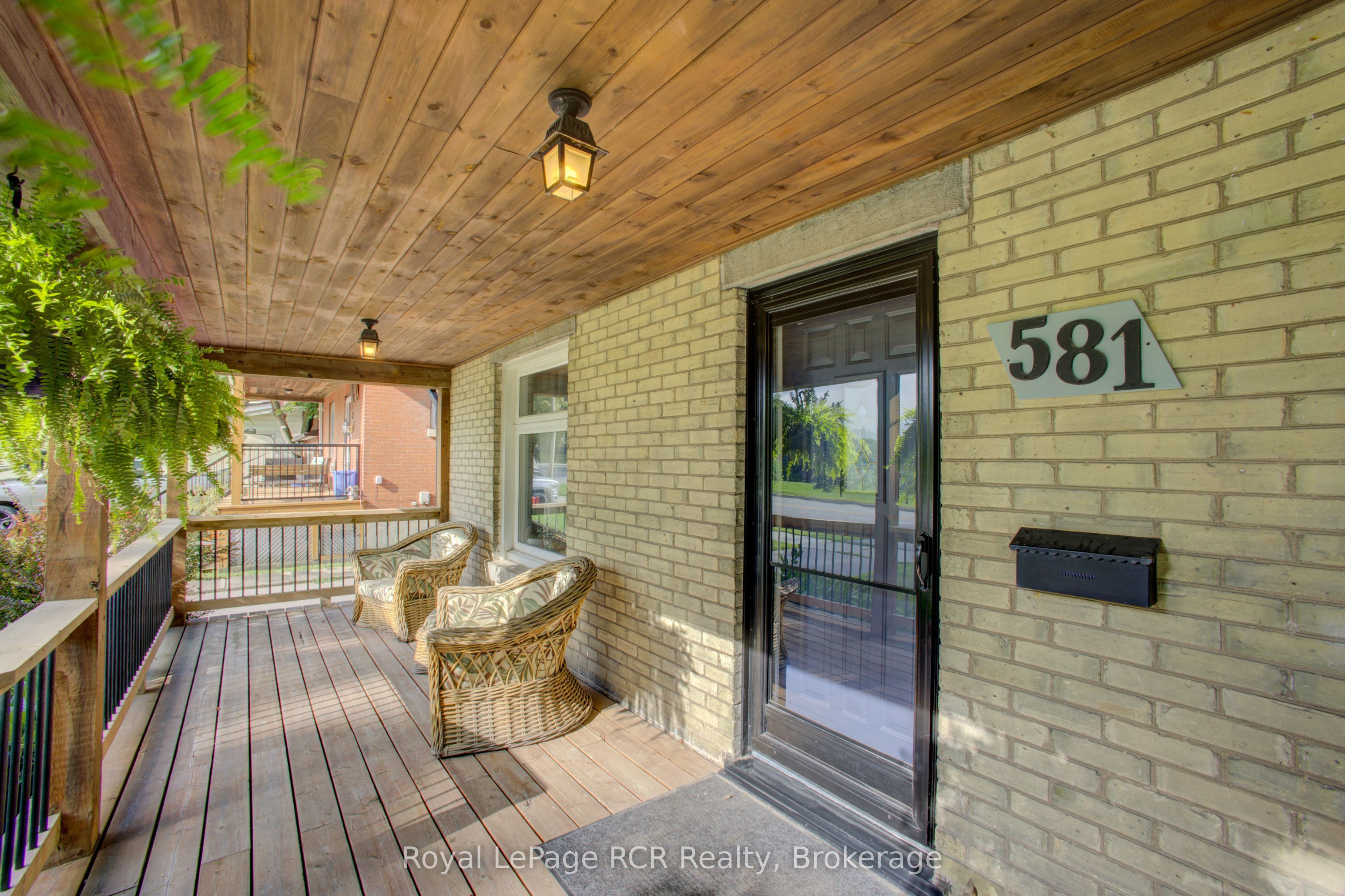 581 St Andrew Street W, Centre Wellington, ON N1M 1P4 photo 4