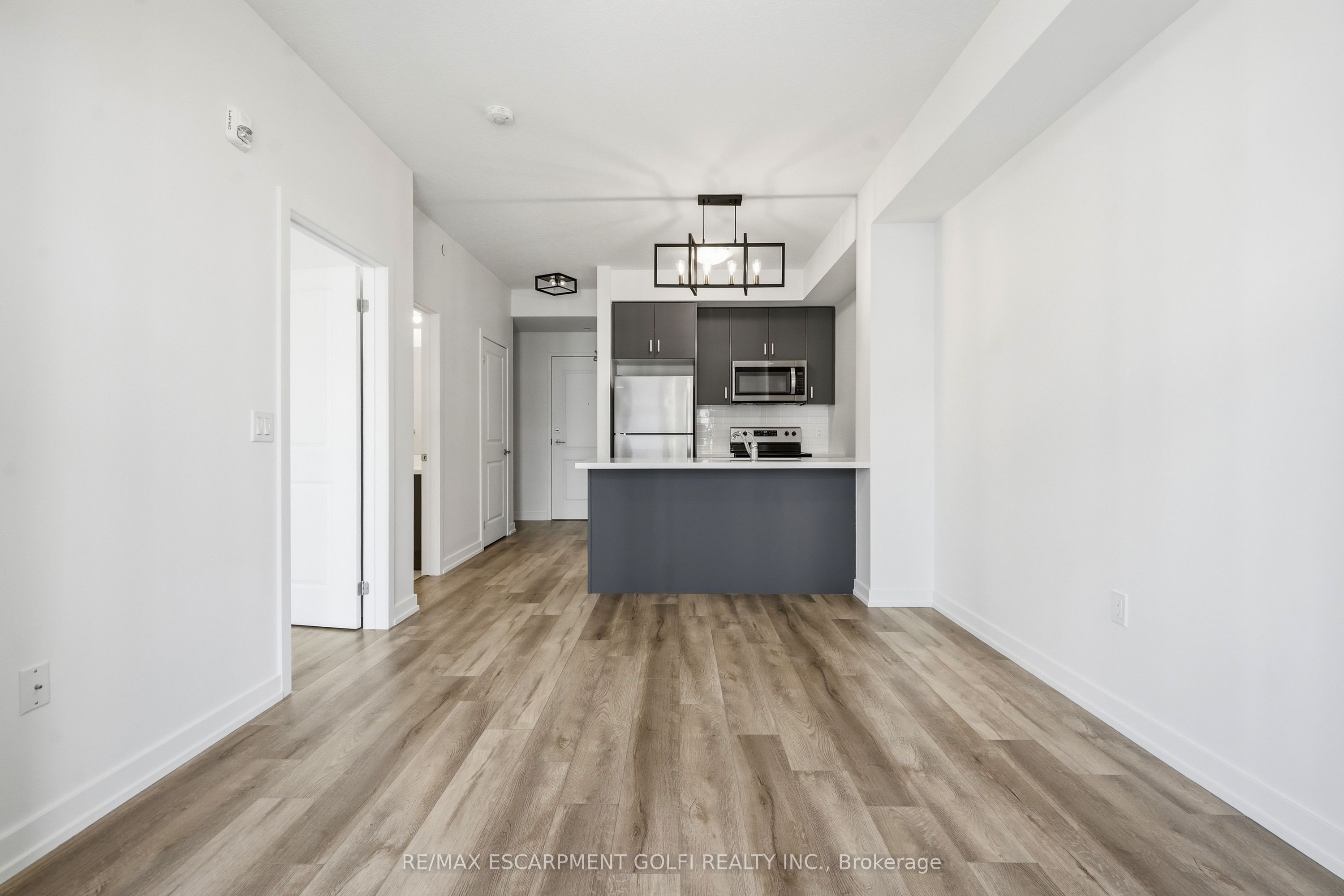 5055 Greenlane Road 425, Lincoln, ON L3J 2J3 photo 4