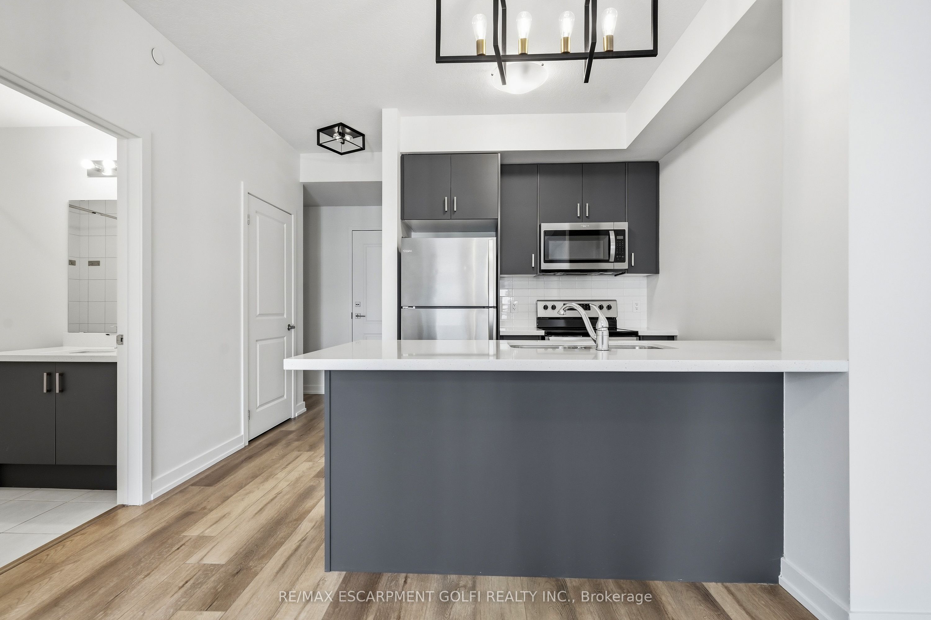 5055 Greenlane Road 425, Lincoln, ON L3J 2J3 photo 5