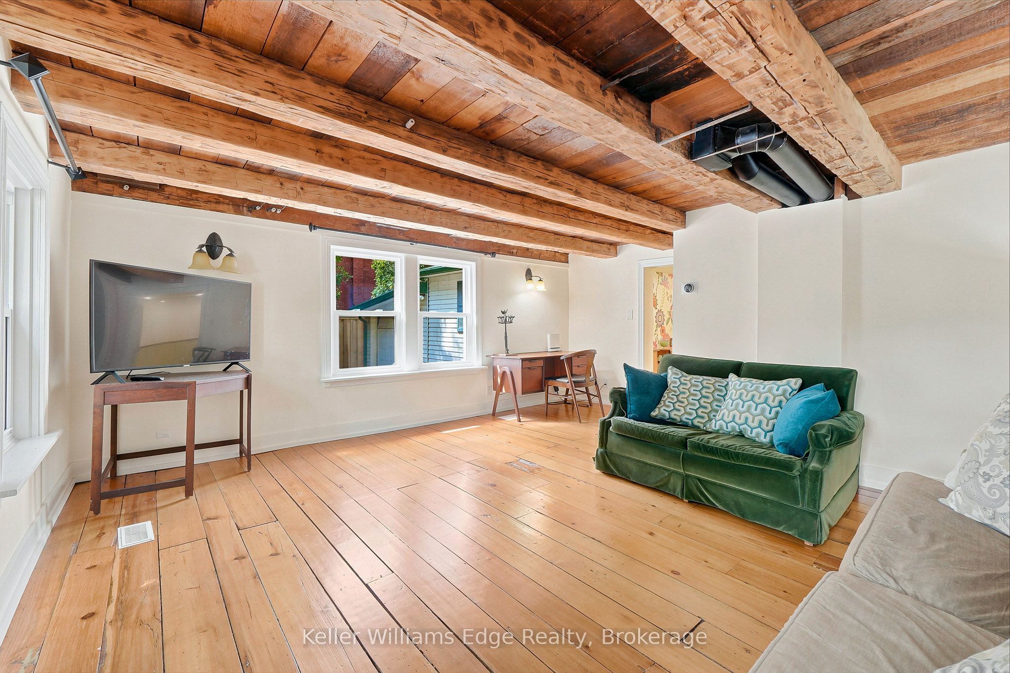 361 Dundas Street E, Hamilton, ON L0R 2H1 photo 3
