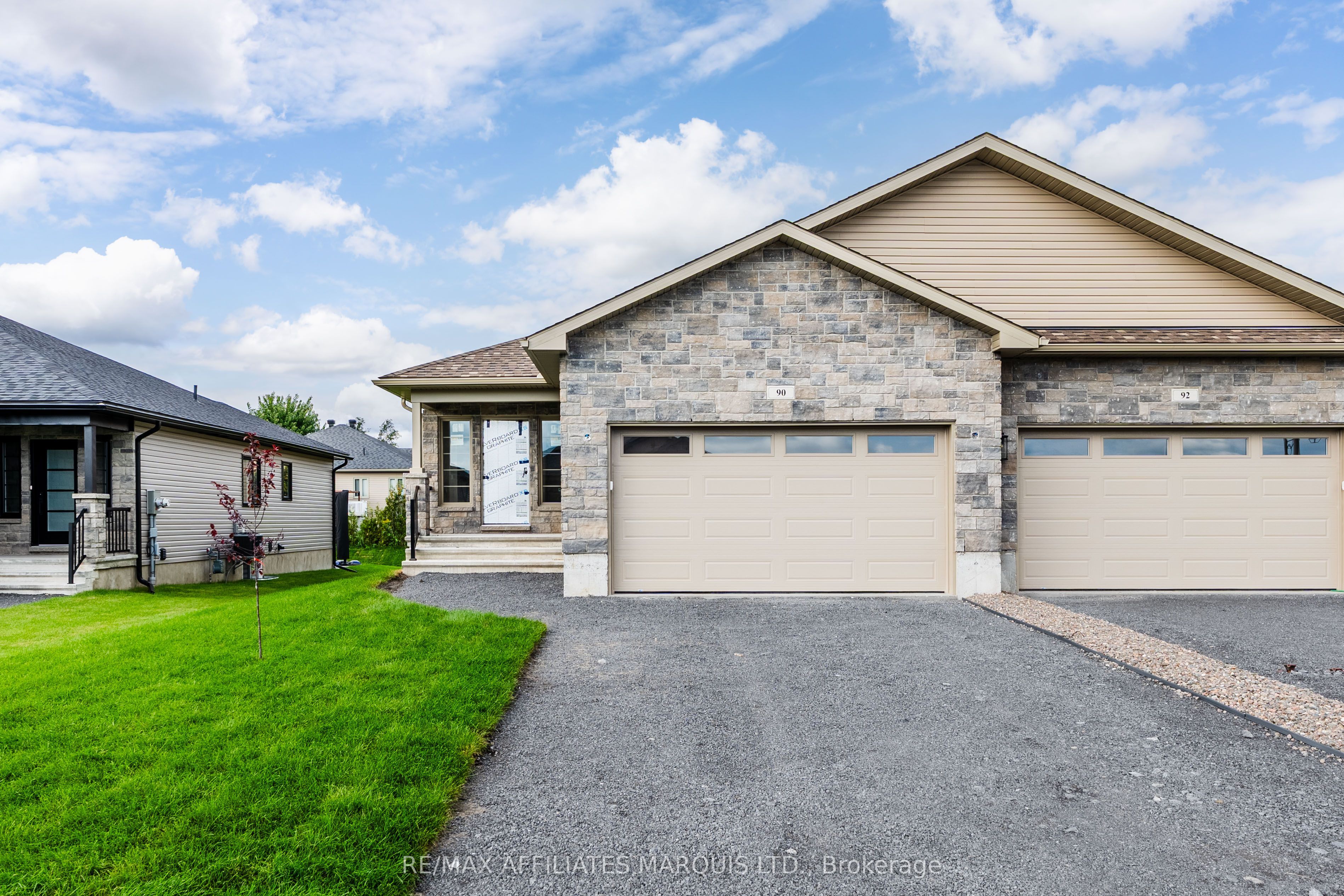 90 Forrester Way, South Stormont, ON K0C 1P0 photo 2