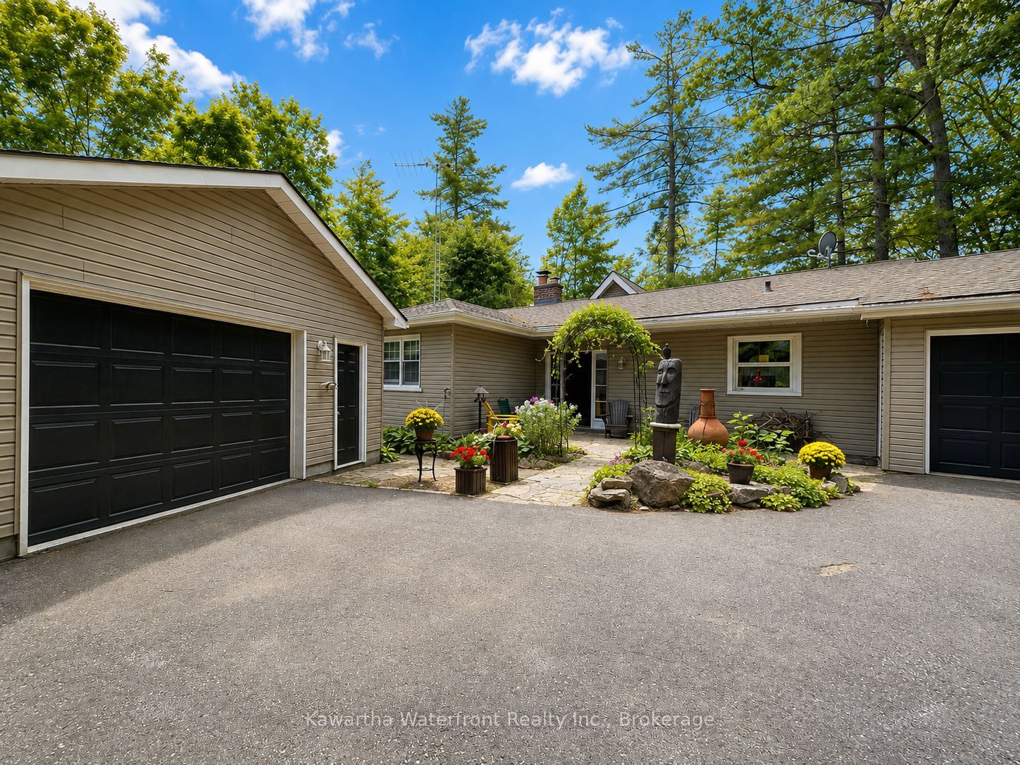 25 Government Dock Road, Kawartha Lakes, ON K0M 2L0