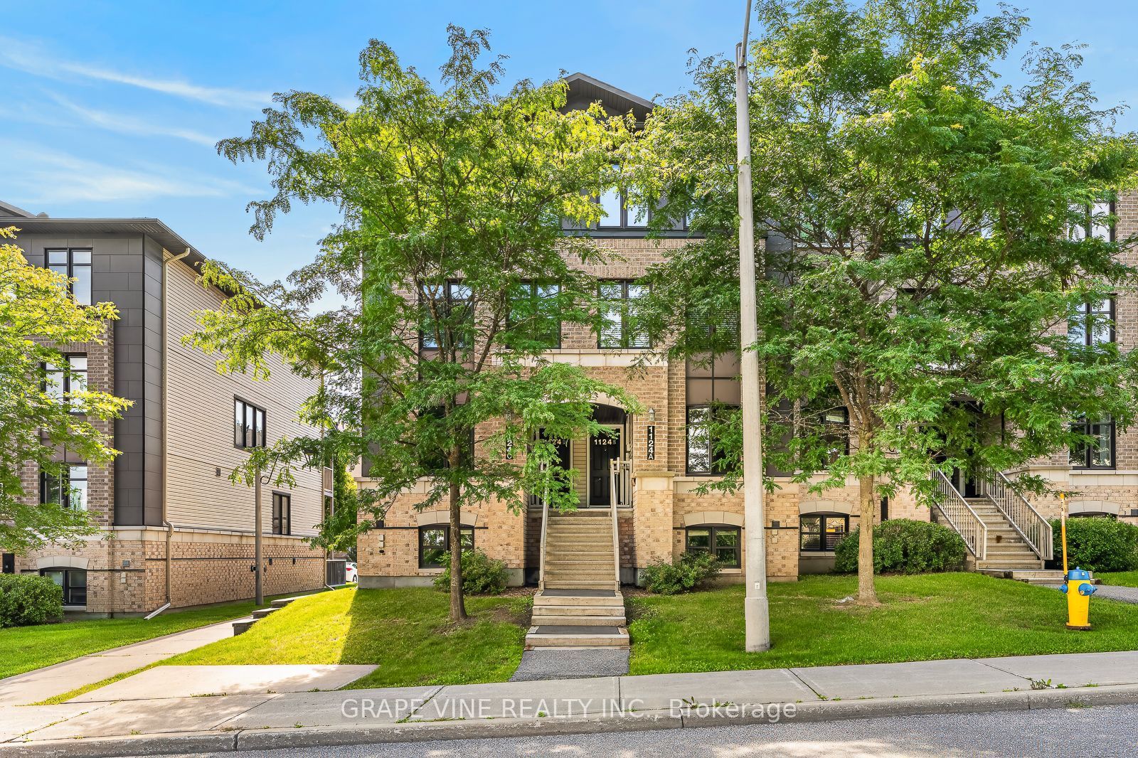 1124 Klondike Road Unit A, Kanata, ON K2K 0H2