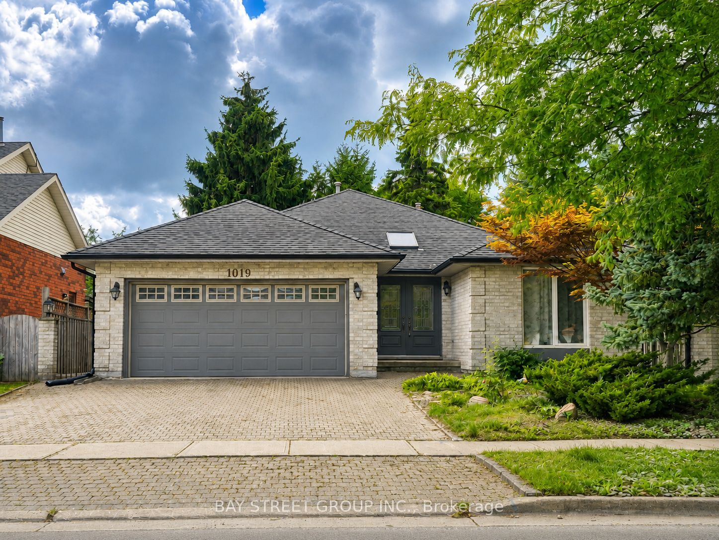 1019 Aldersbrook Road, London North, ON N6G 4L9