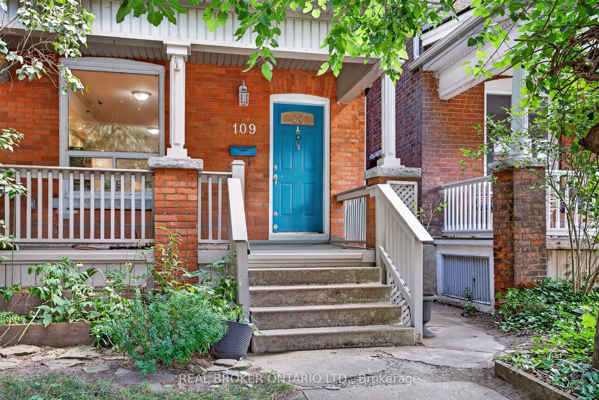 109 Gladstone Avenue, Hamilton, ON L8M 2H8