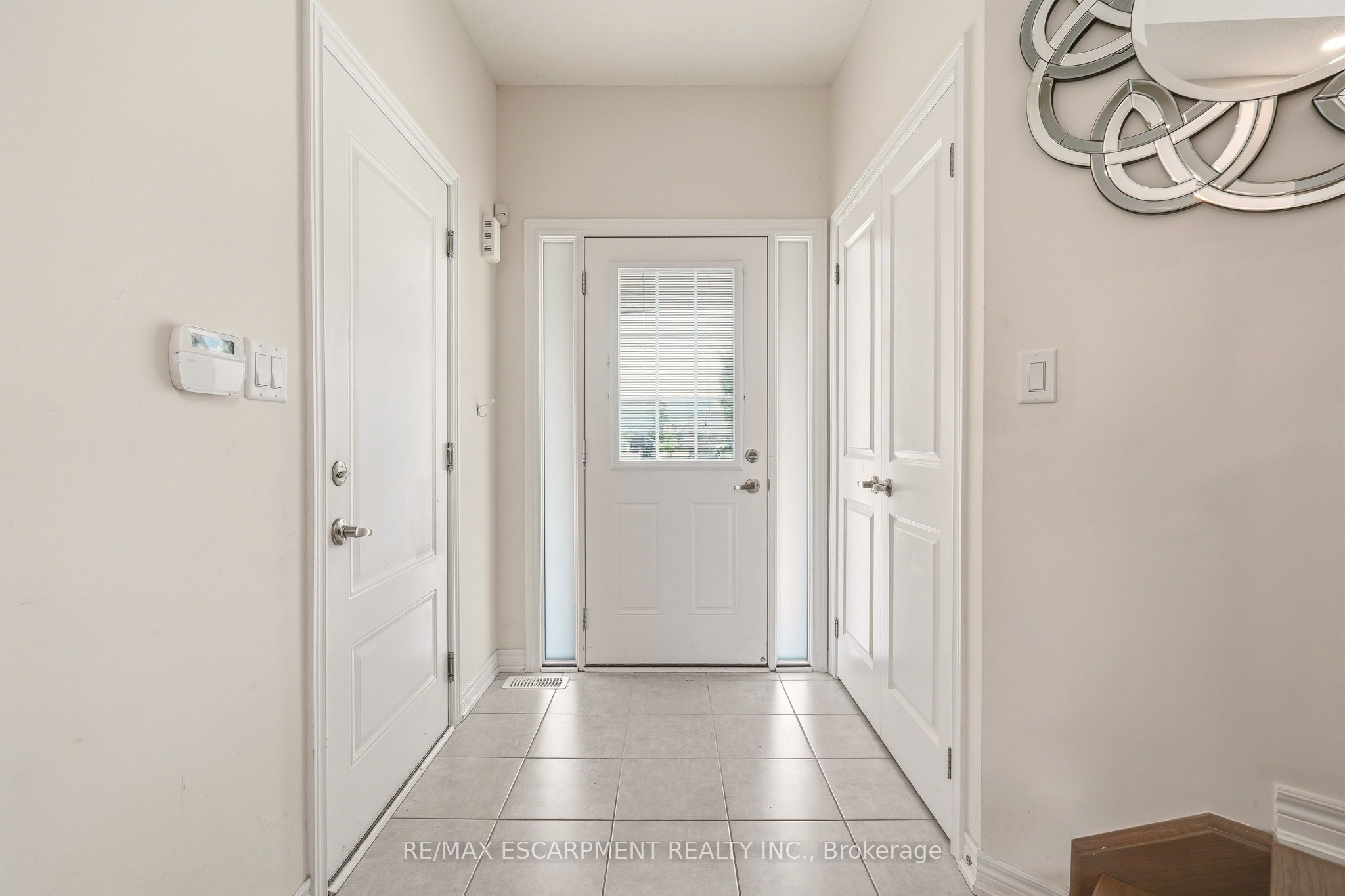 67 PINOT Crescent, Hamilton, ON L8E 0J9 photo 4