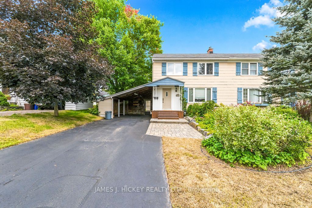 18 Silvie Street, Deep River, ON K0J 1P0 photo 2