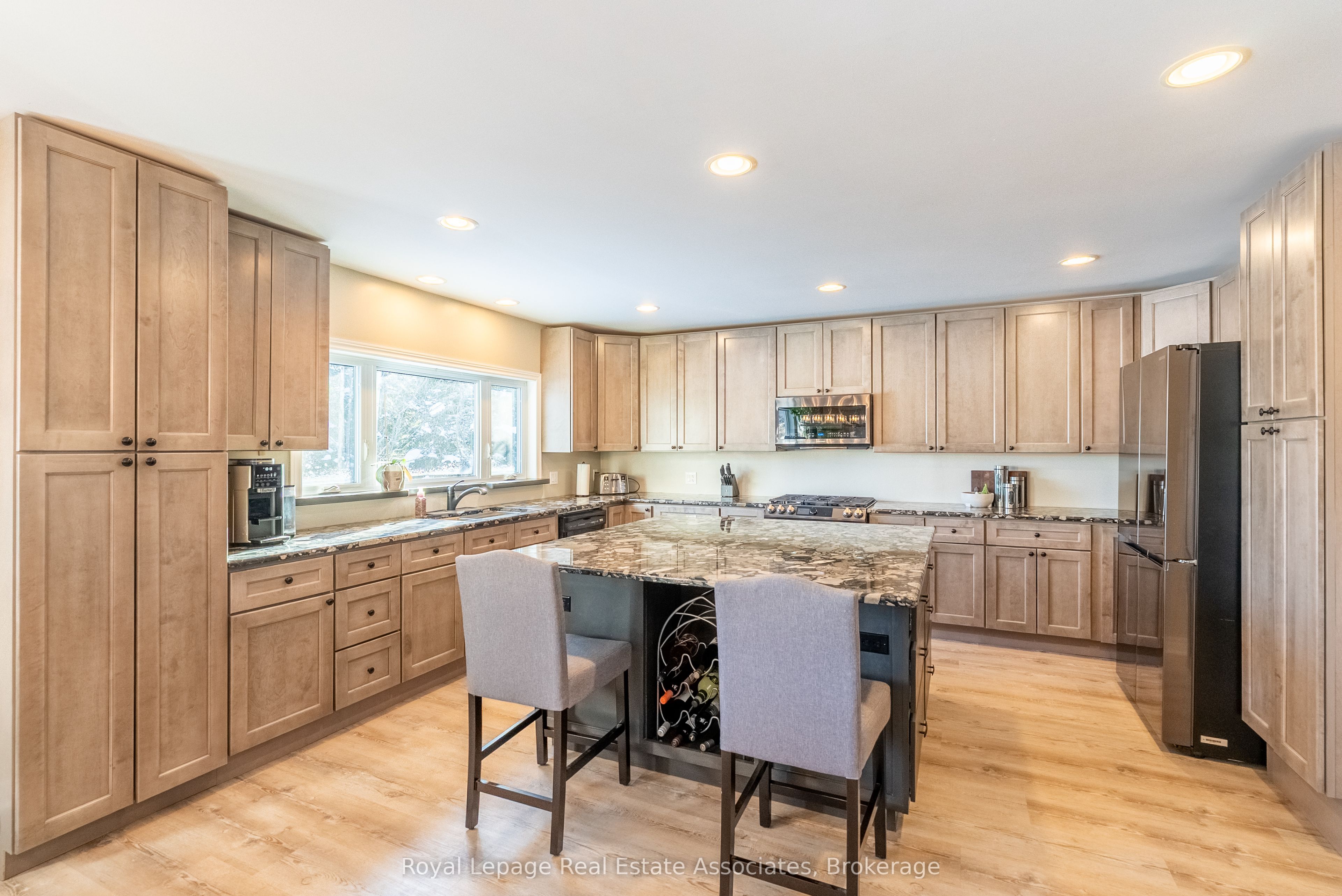 196 Circle Road, Hastings Highlands, ON K0L 2K0 photo 4