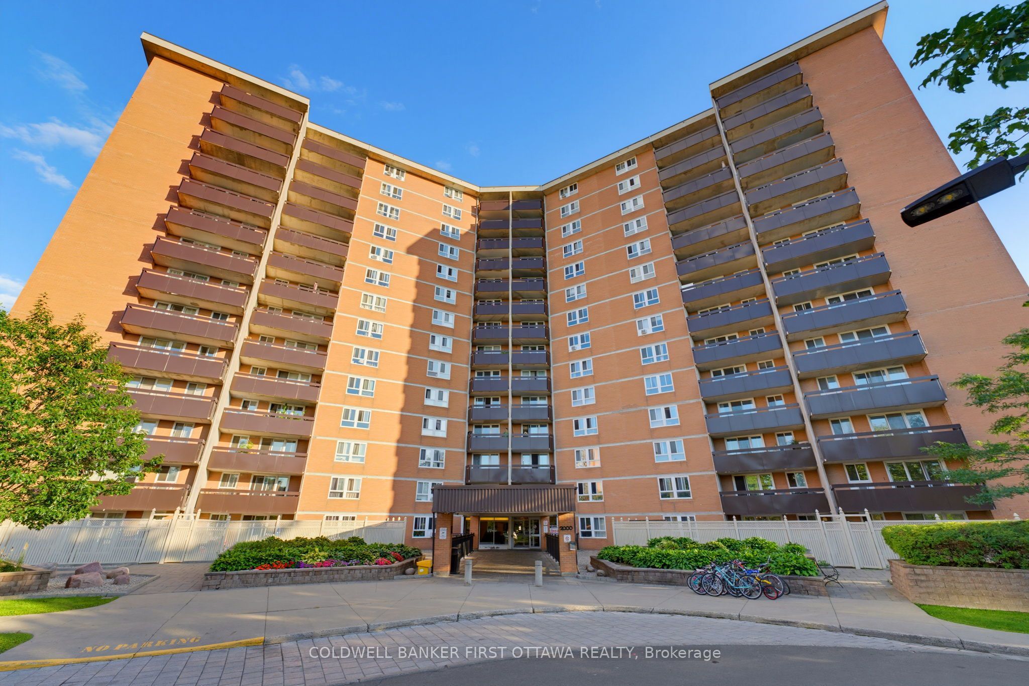 2000 Jasmine Crescent 803, Beacon Hill North - South and Area, ON K1J 8K4