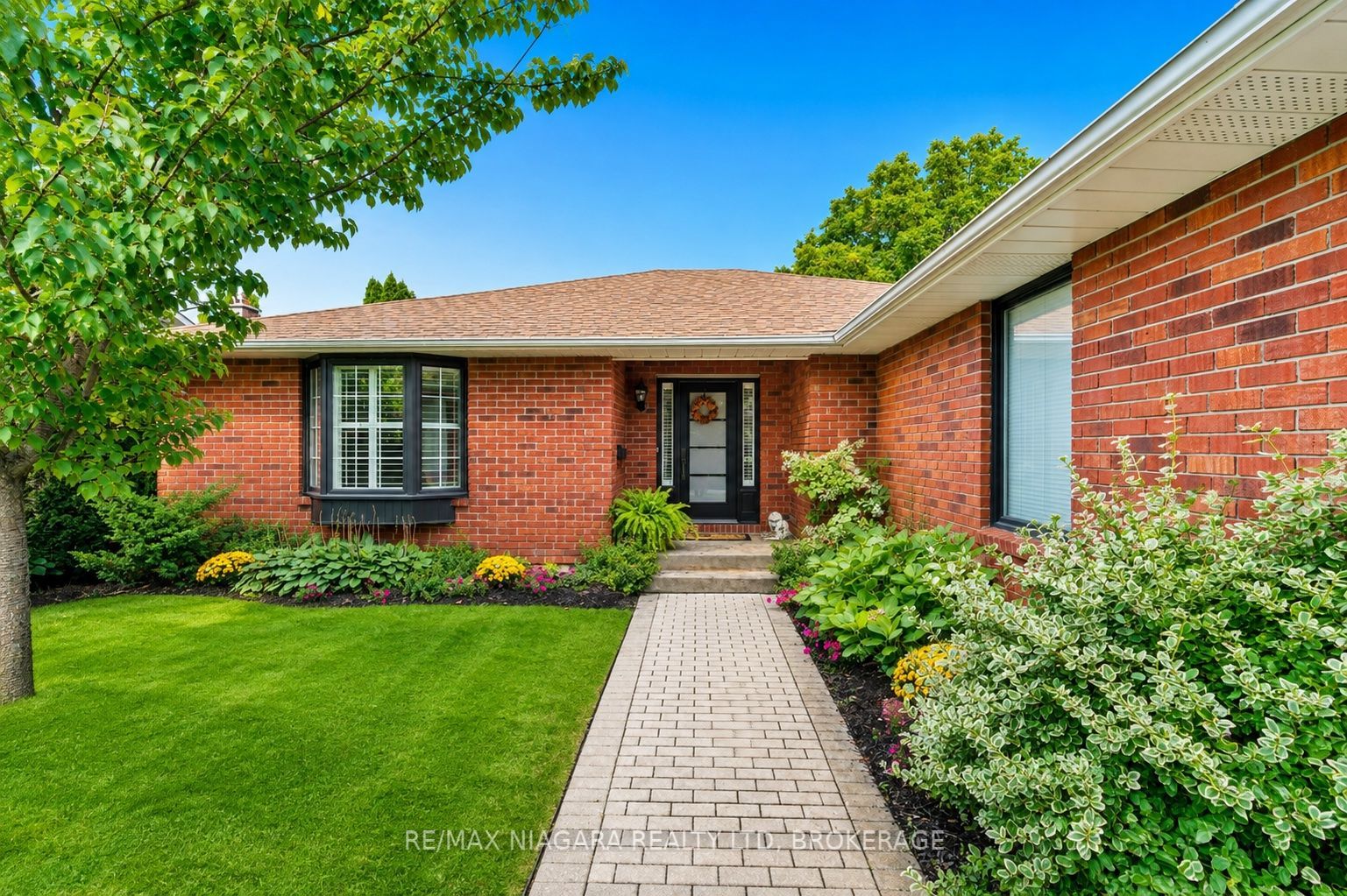 54 The Promenade, Niagara-on-the-Lake, ON L0R 1J0 photo 2