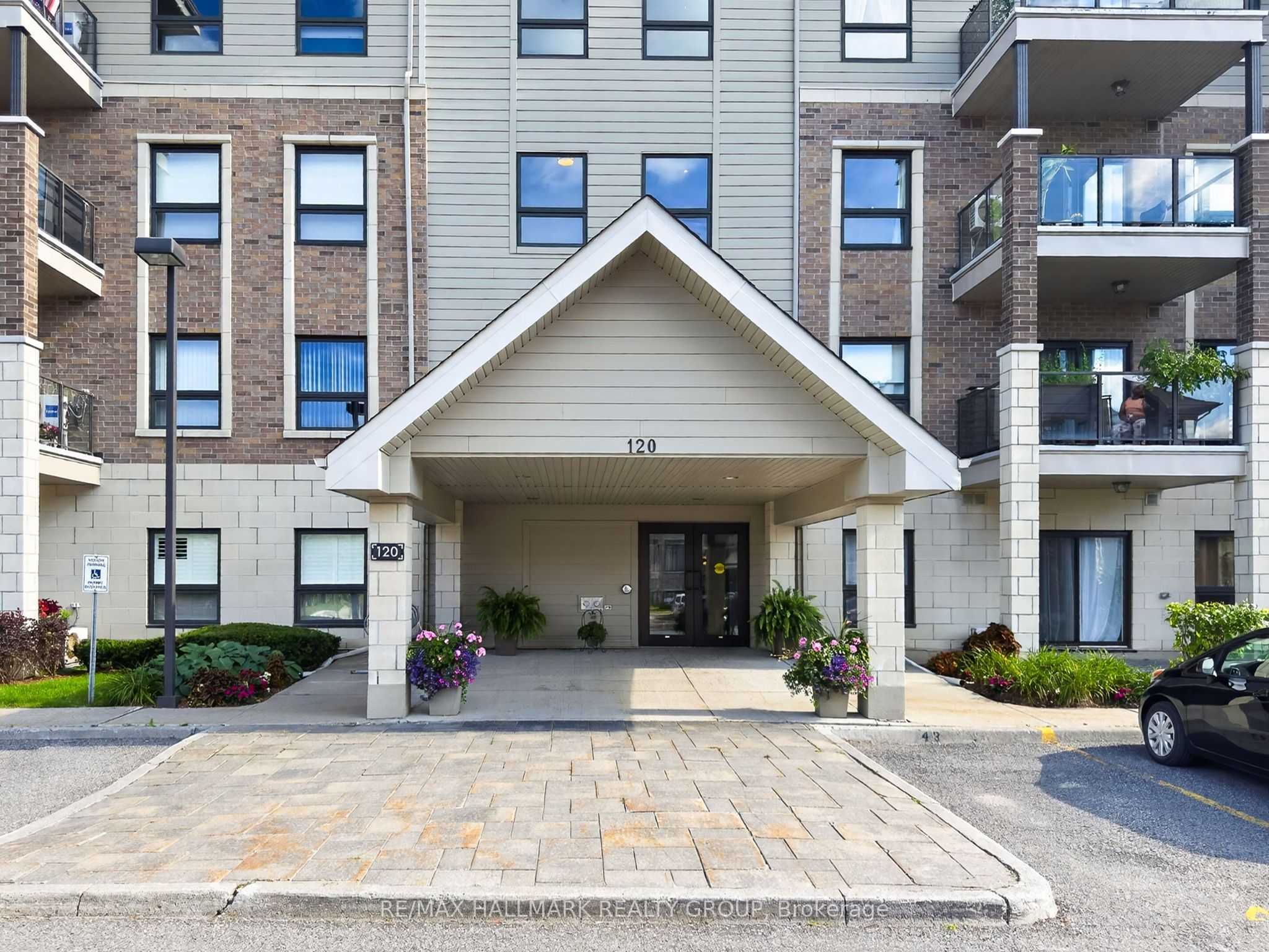 120 Prestige Circle 206, Orleans - Cumberland and Area, ON K4A 1B4